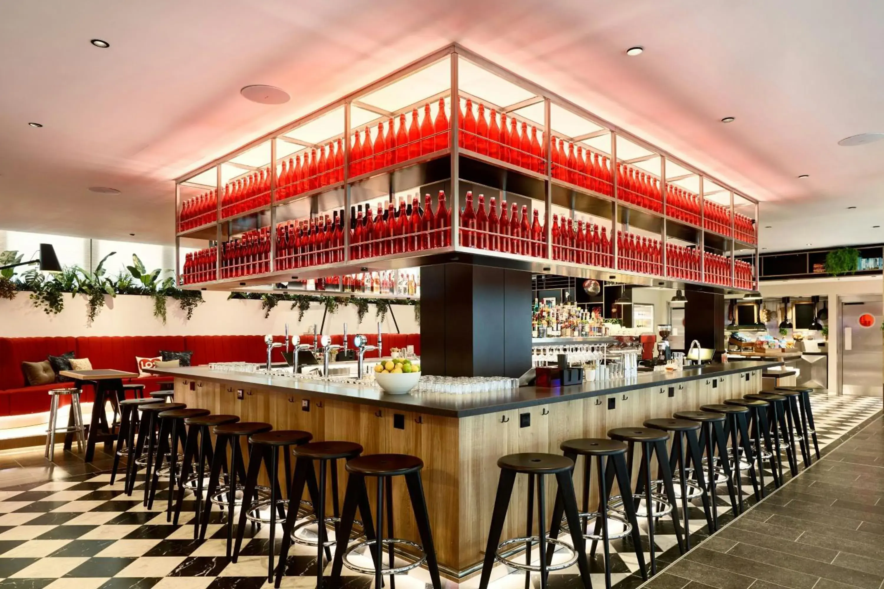 Restaurant/places to eat in citizenM London Victoria Station Restaurant/places to eat in citizenM London Victoria Station