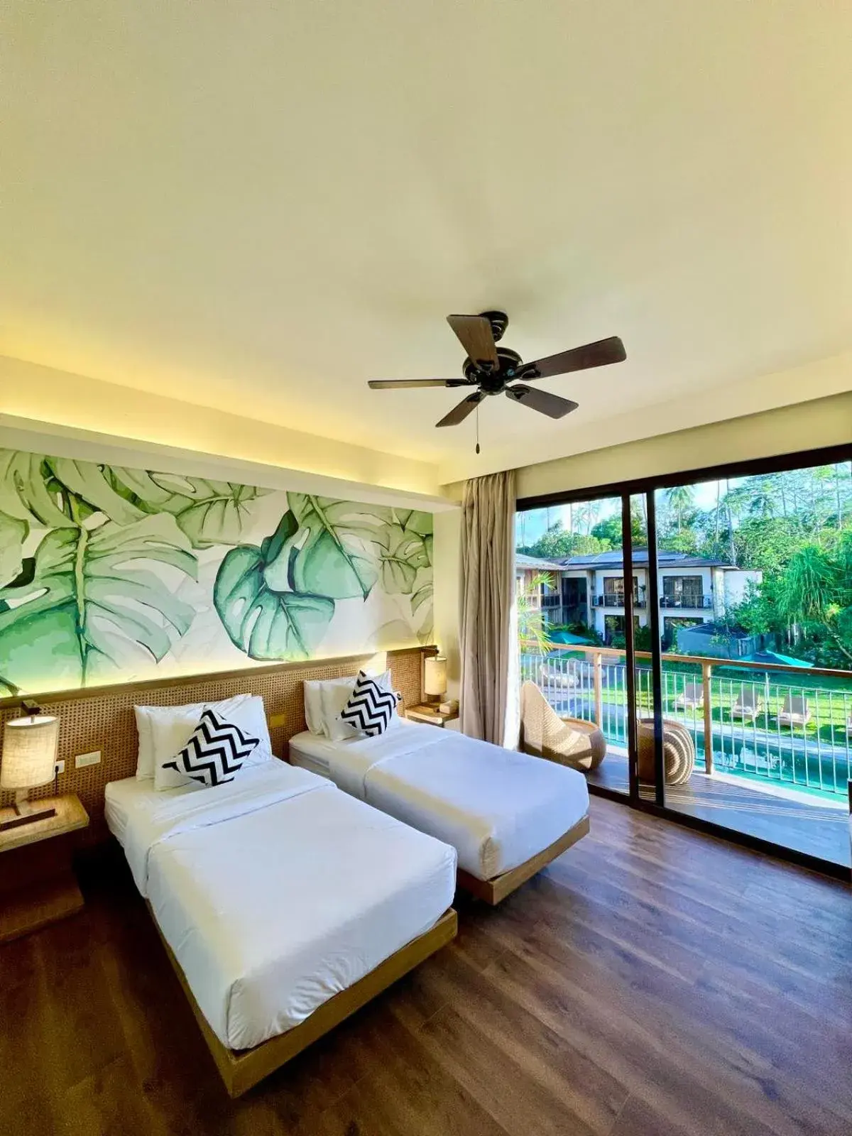 Shower, Bed in Isla Amara Resort Shower, Bed in Isla Amara Resort