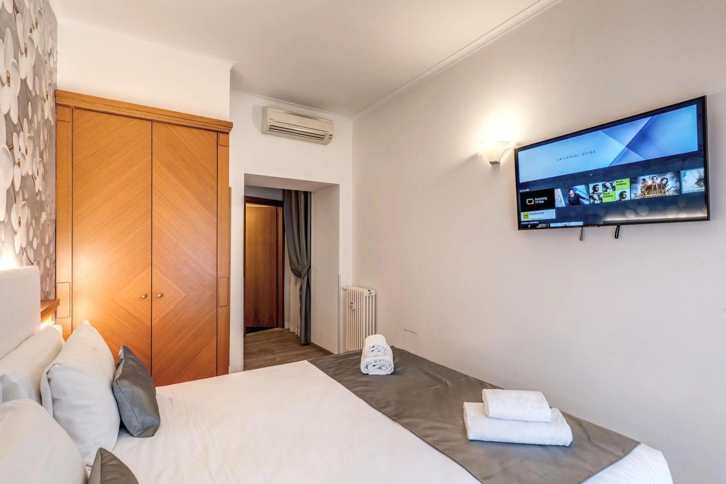 Bed in Roma dei Papi B&B