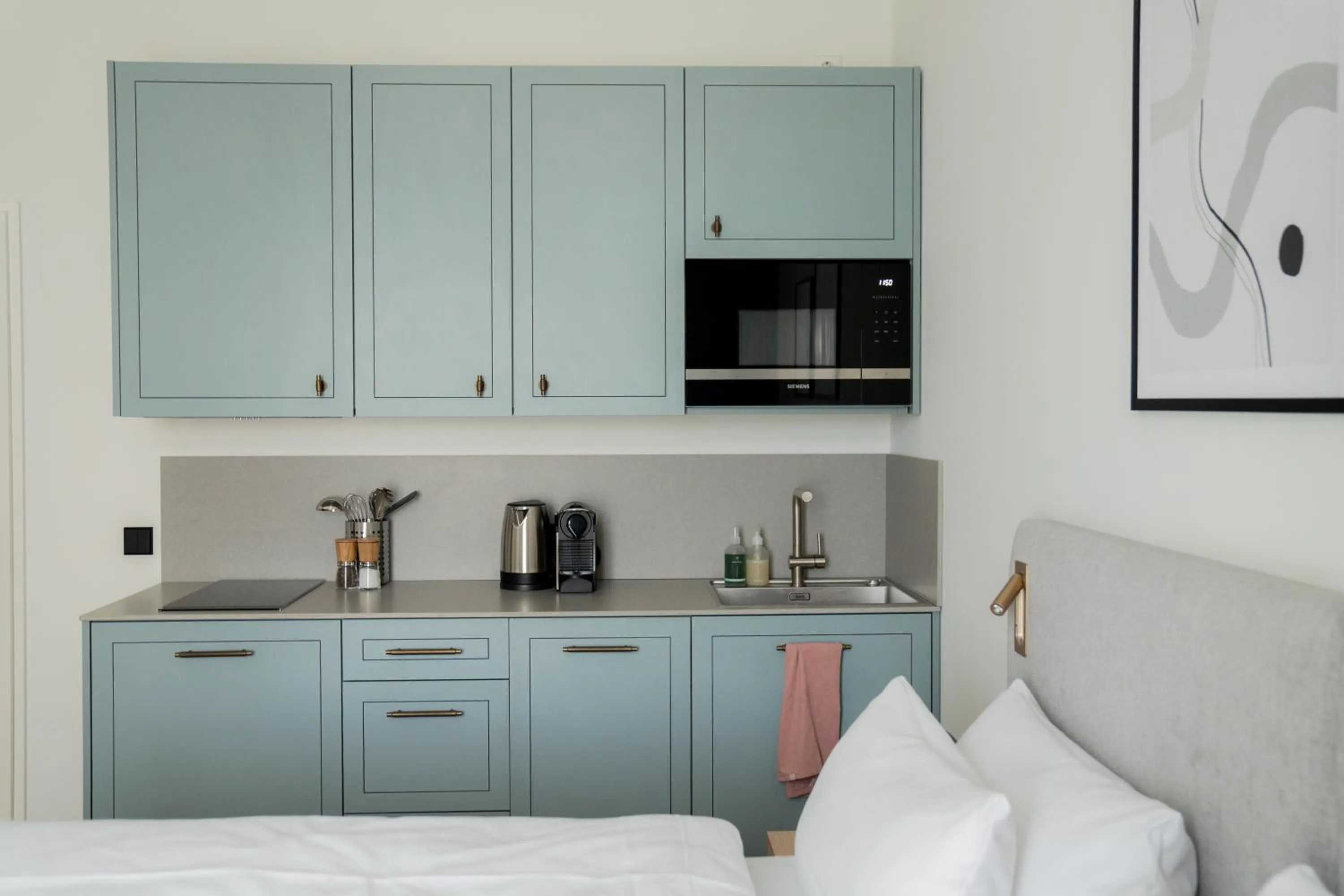 Coffee/tea facilities, Bed in Bob W Lübeck Old Town