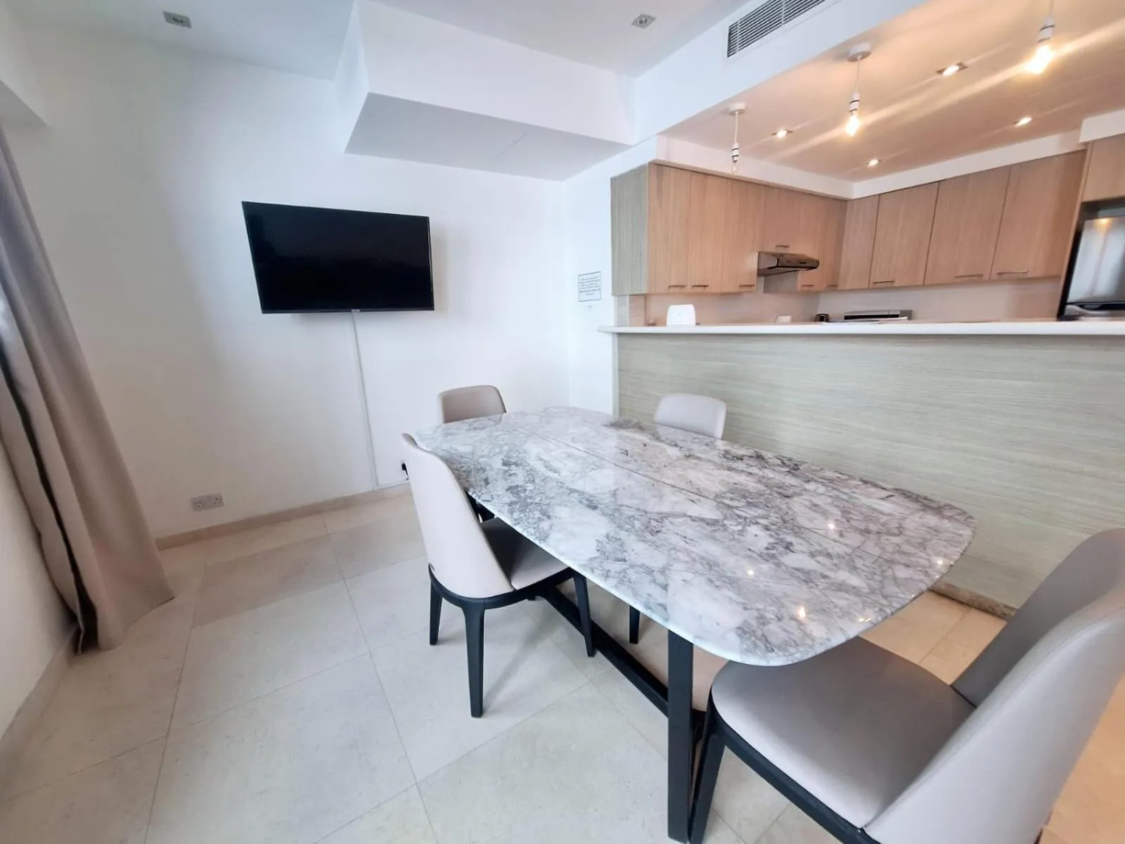 Dining area in Aphrodite Plaza