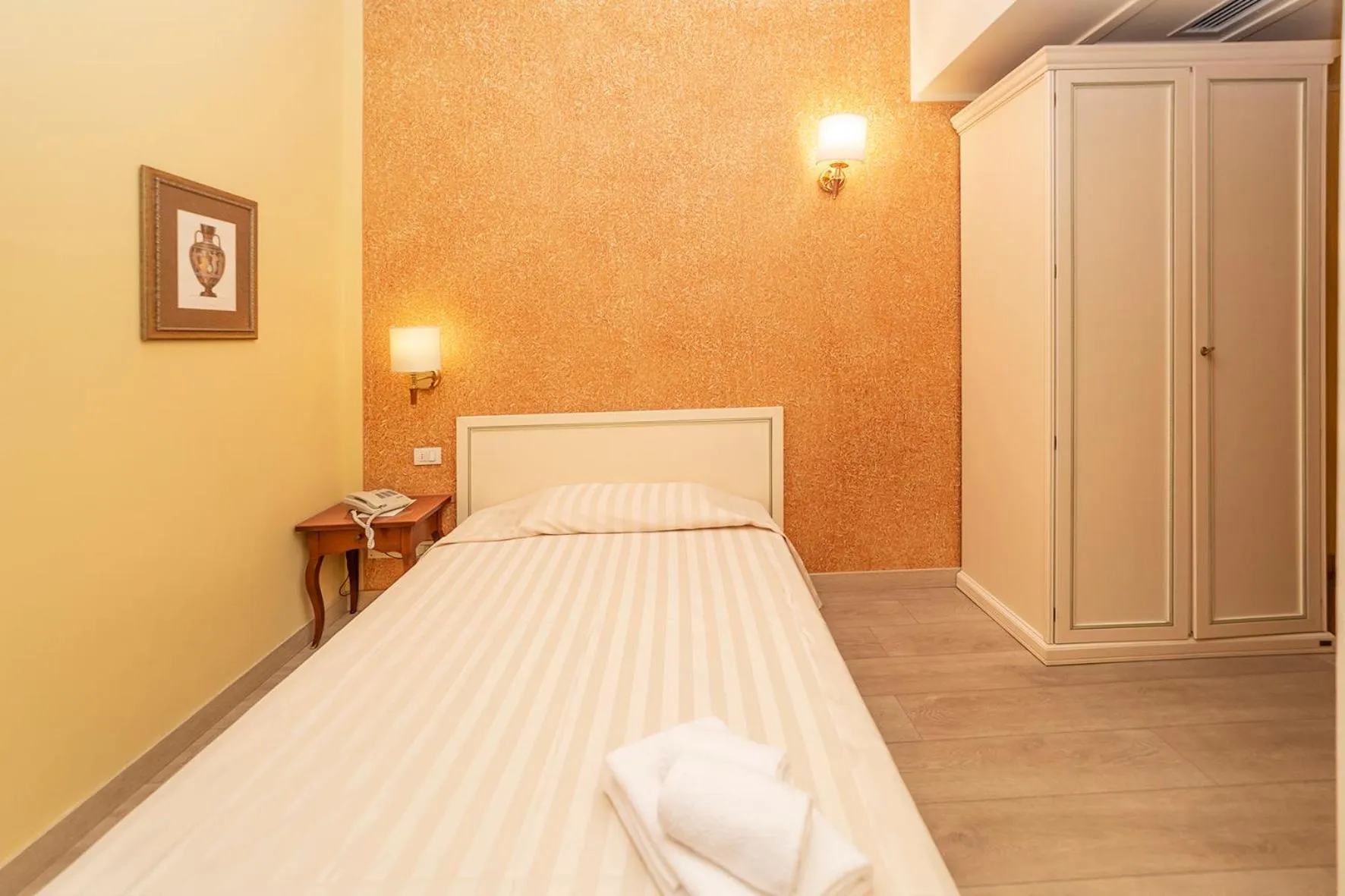 Bed in LVG Hotel Collection - Pallanza