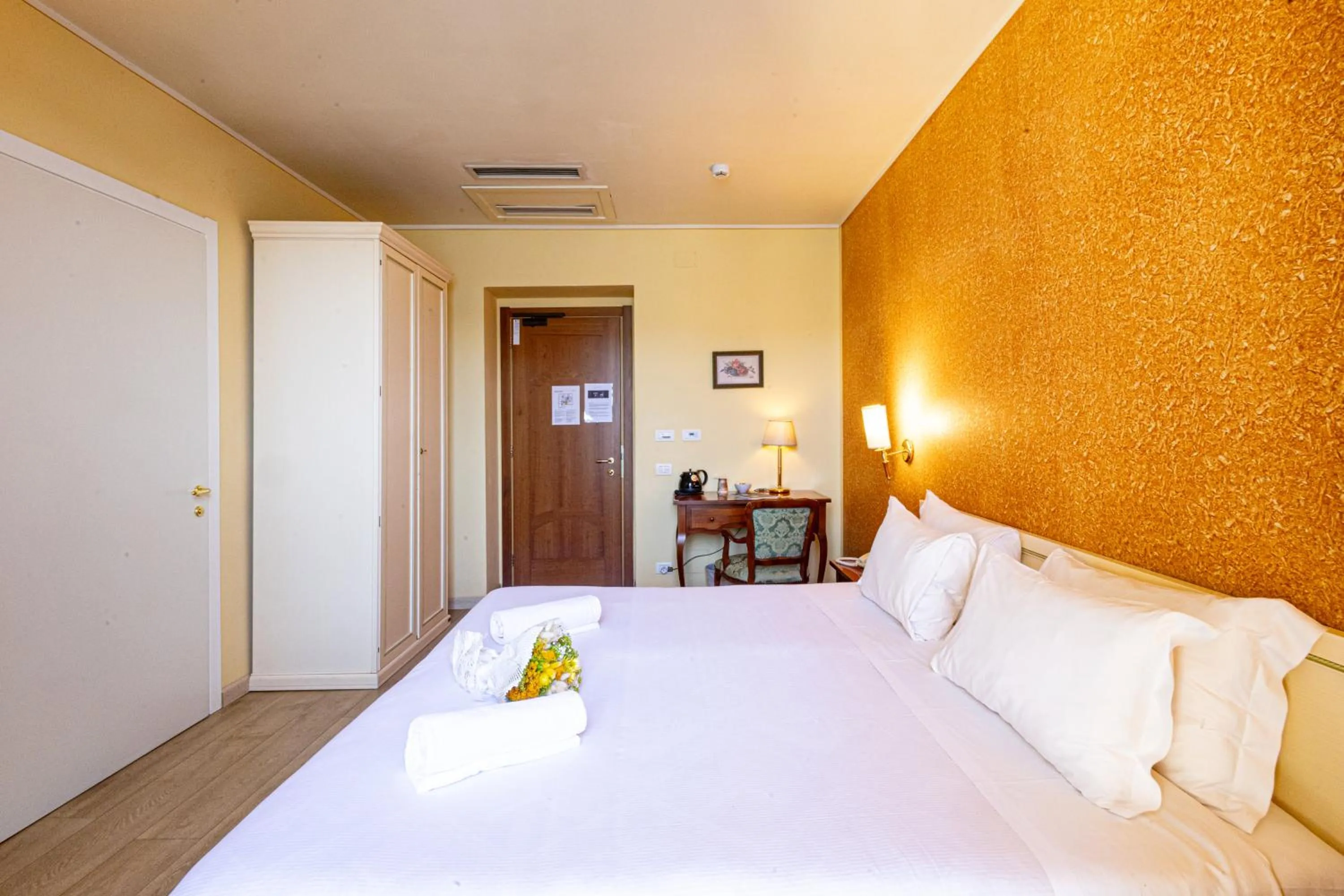 Bed in LVG Hotel Collection - Pallanza