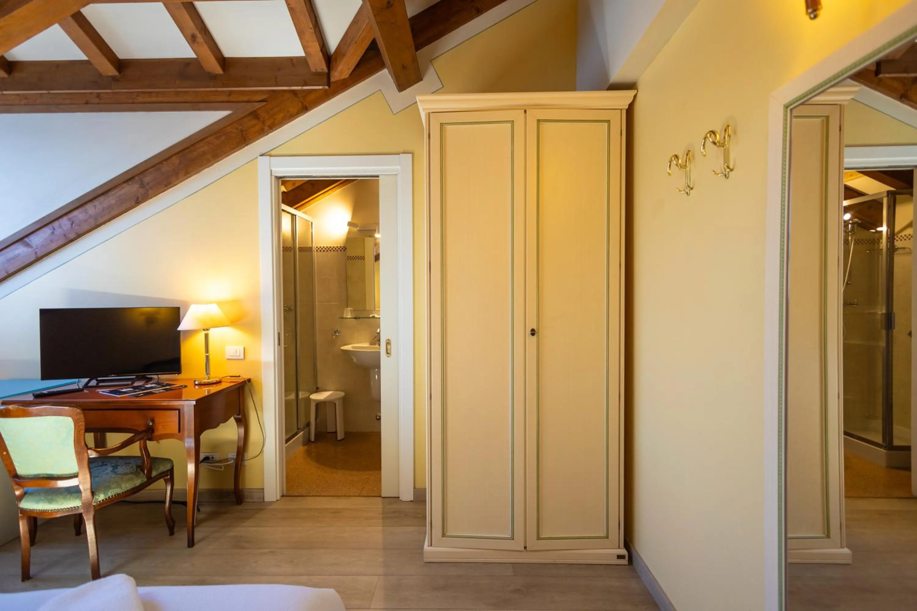 Bed in LVG Hotel Collection - Pallanza