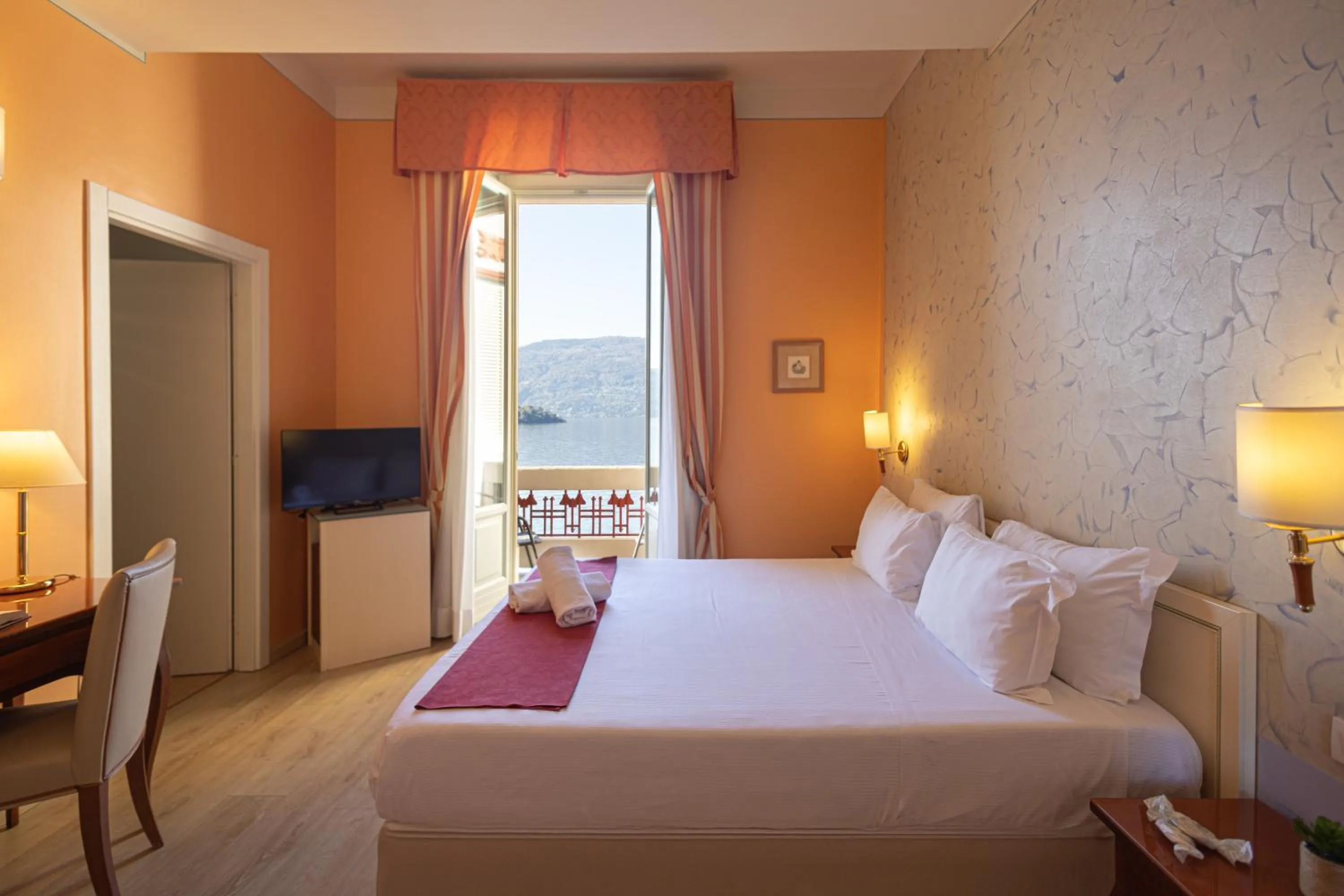 Bed in LVG Hotel Collection - Pallanza