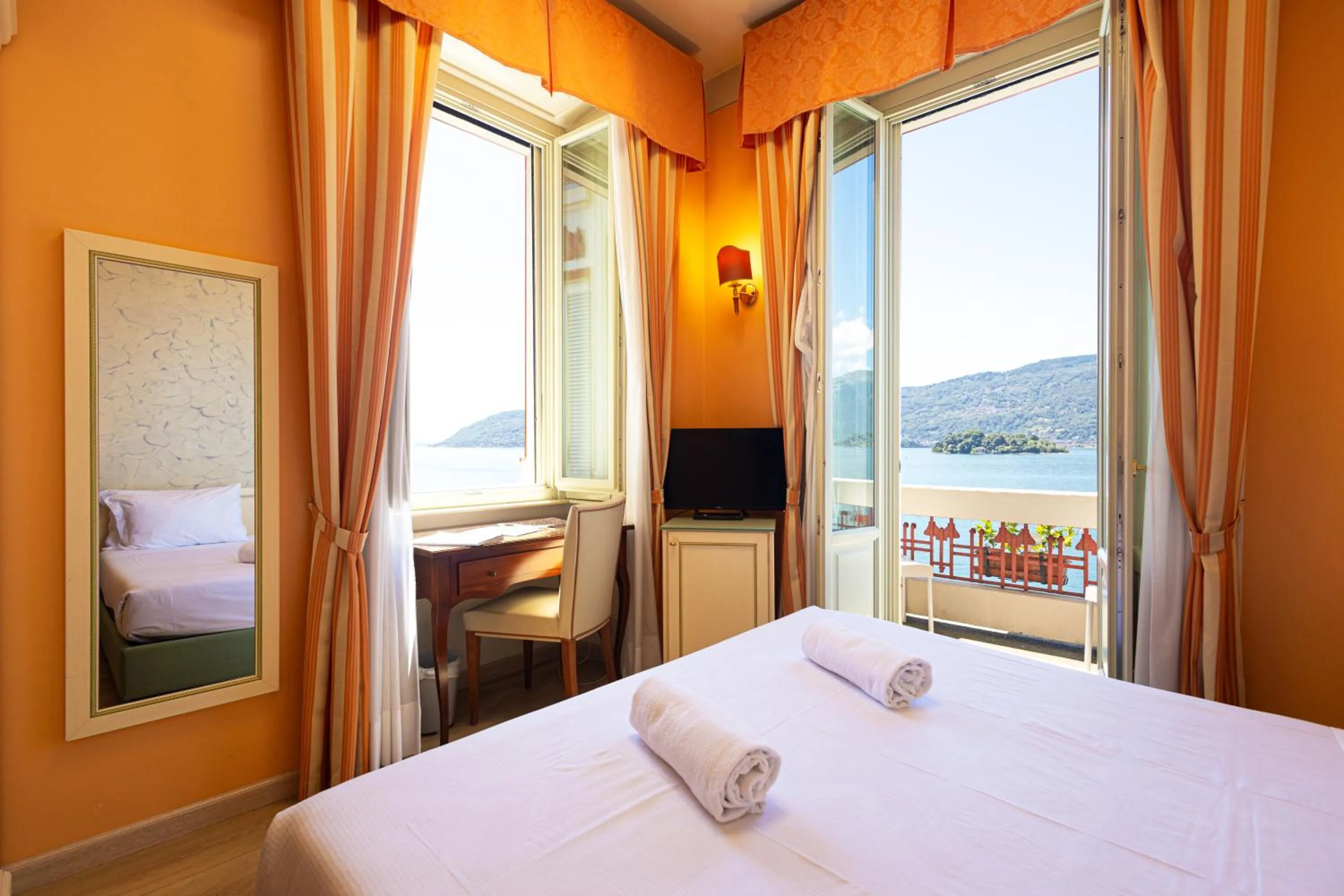 Bed in LVG Hotel Collection - Pallanza