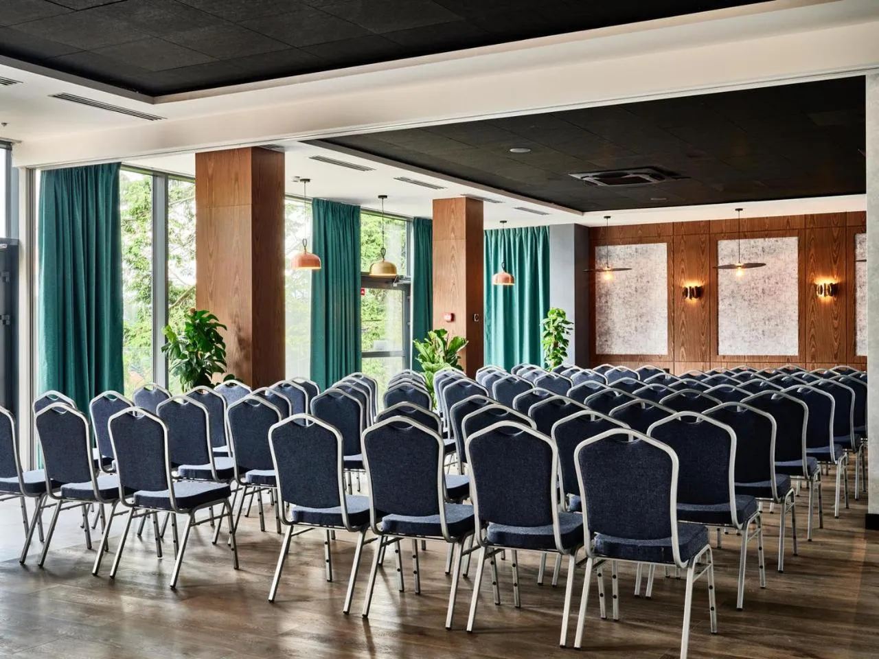 Business facilities in Hotel Bergo Resort & SPA