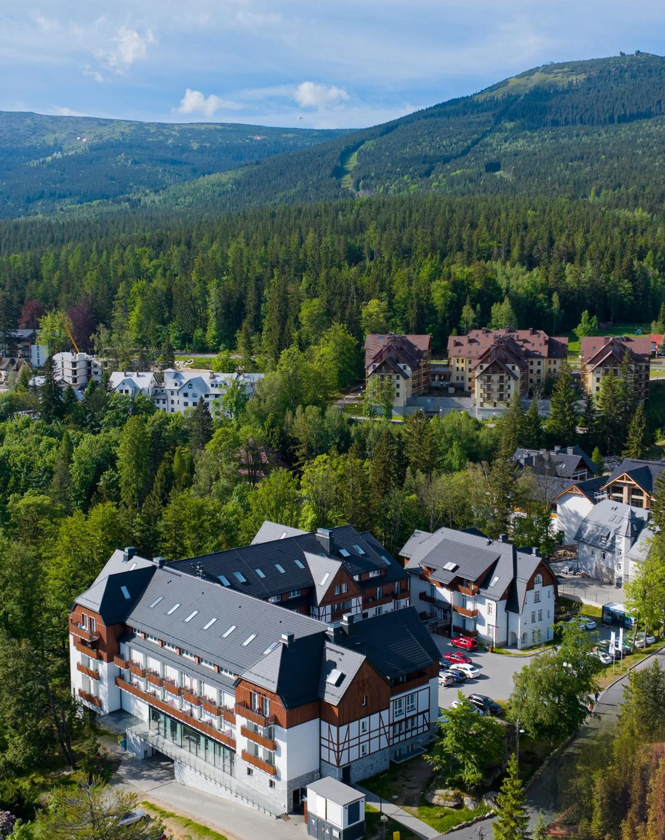Property building in Mercure Szklarska Poręba Resort & Spa