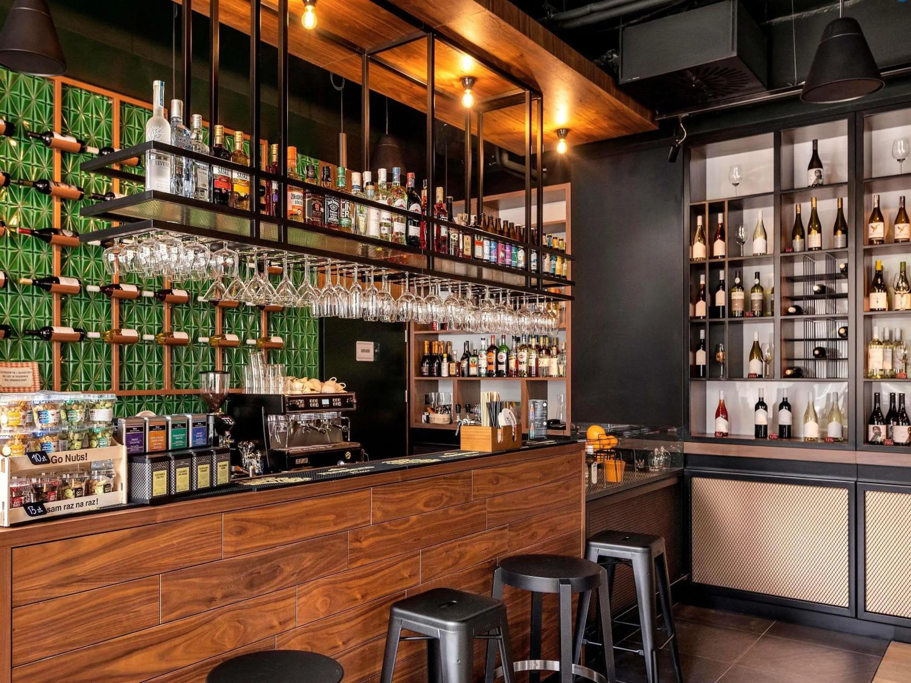 Restaurant/places to eat in ibis Styles Szczecin Stare Miasto