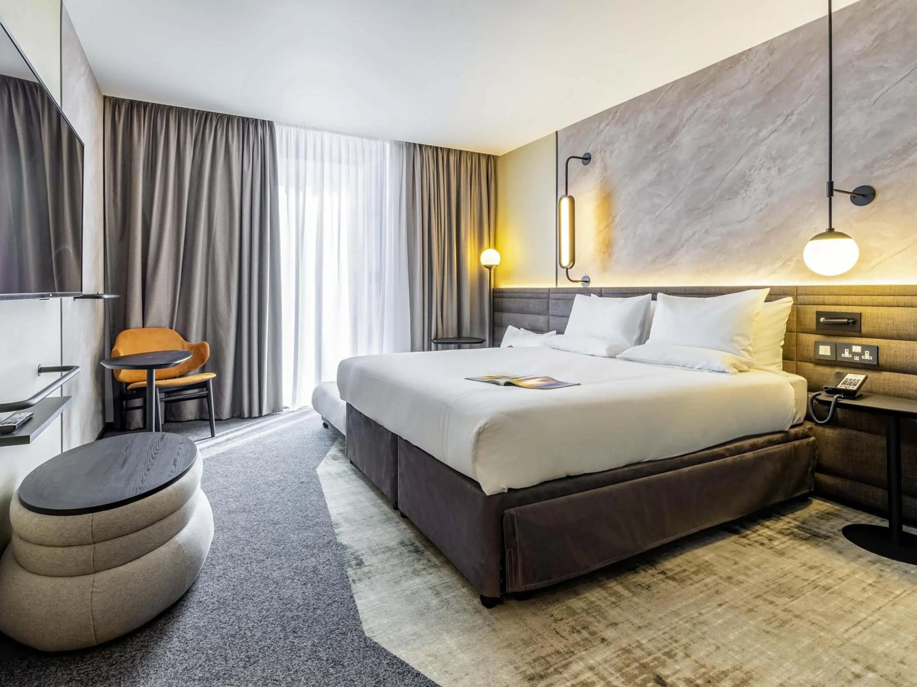 Bedroom, Bed in Novotel Liverpool Paddington Village