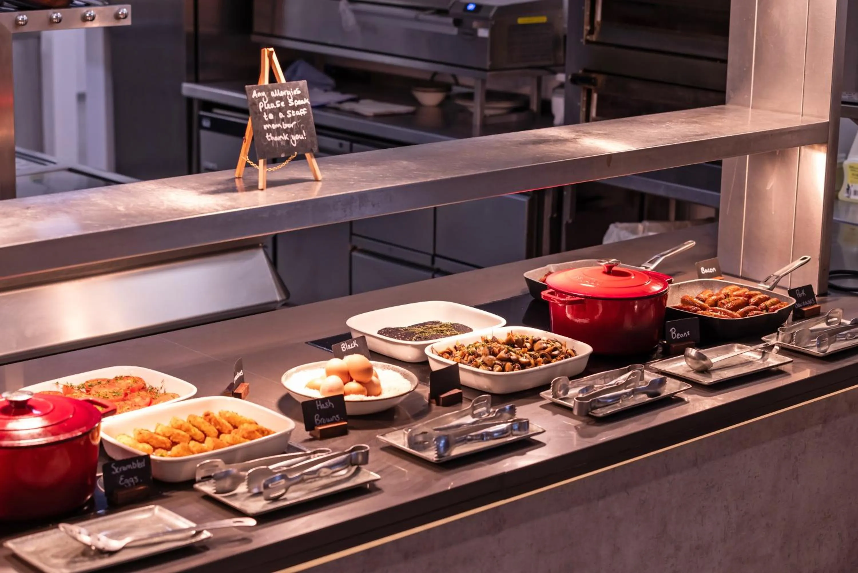 Breakfast in Novotel Liverpool Paddington Village