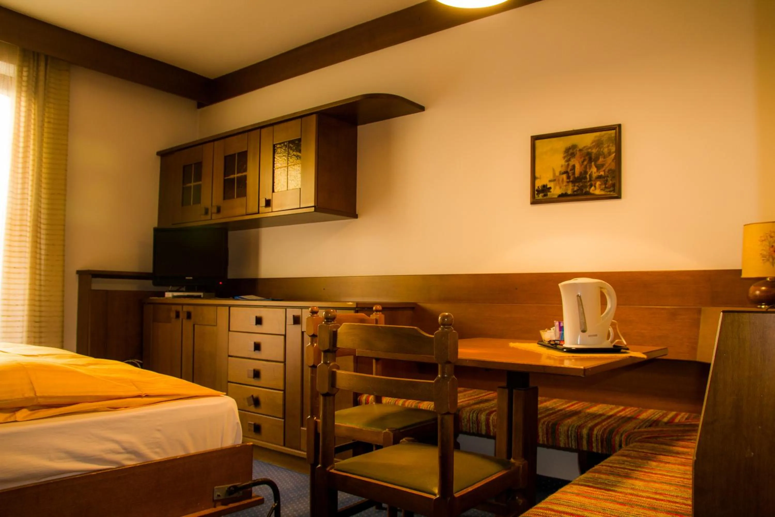 TV and multimedia, Bed in Hotel Carlone