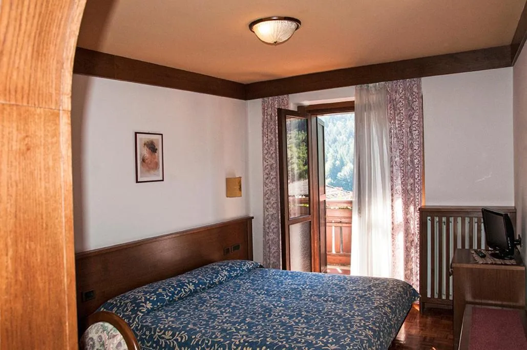 Bed in Hotel Carlone