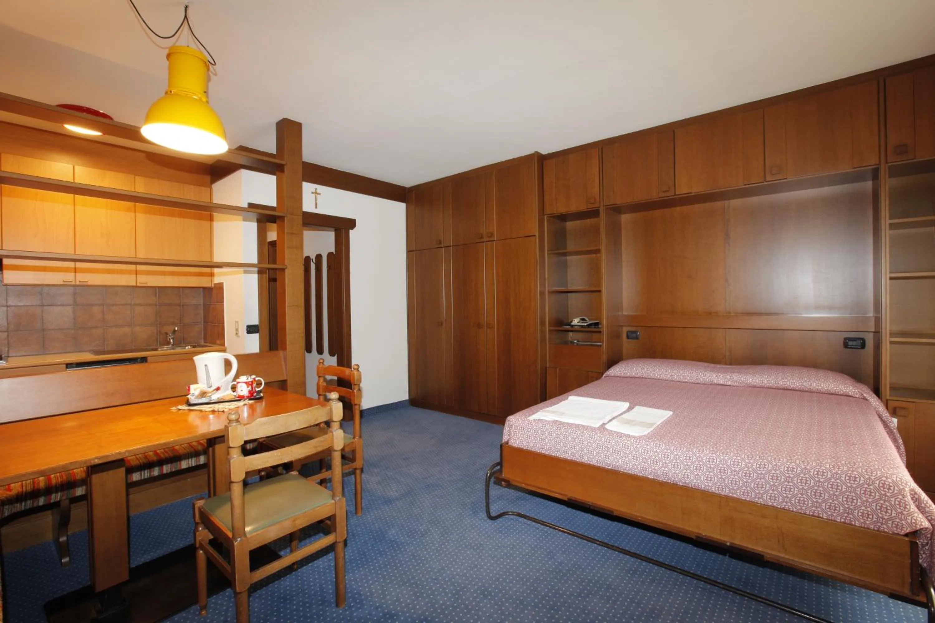 Bed in Hotel Carlone