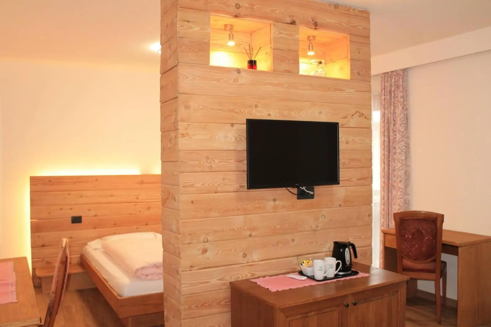 Bed in Hotel Carlone