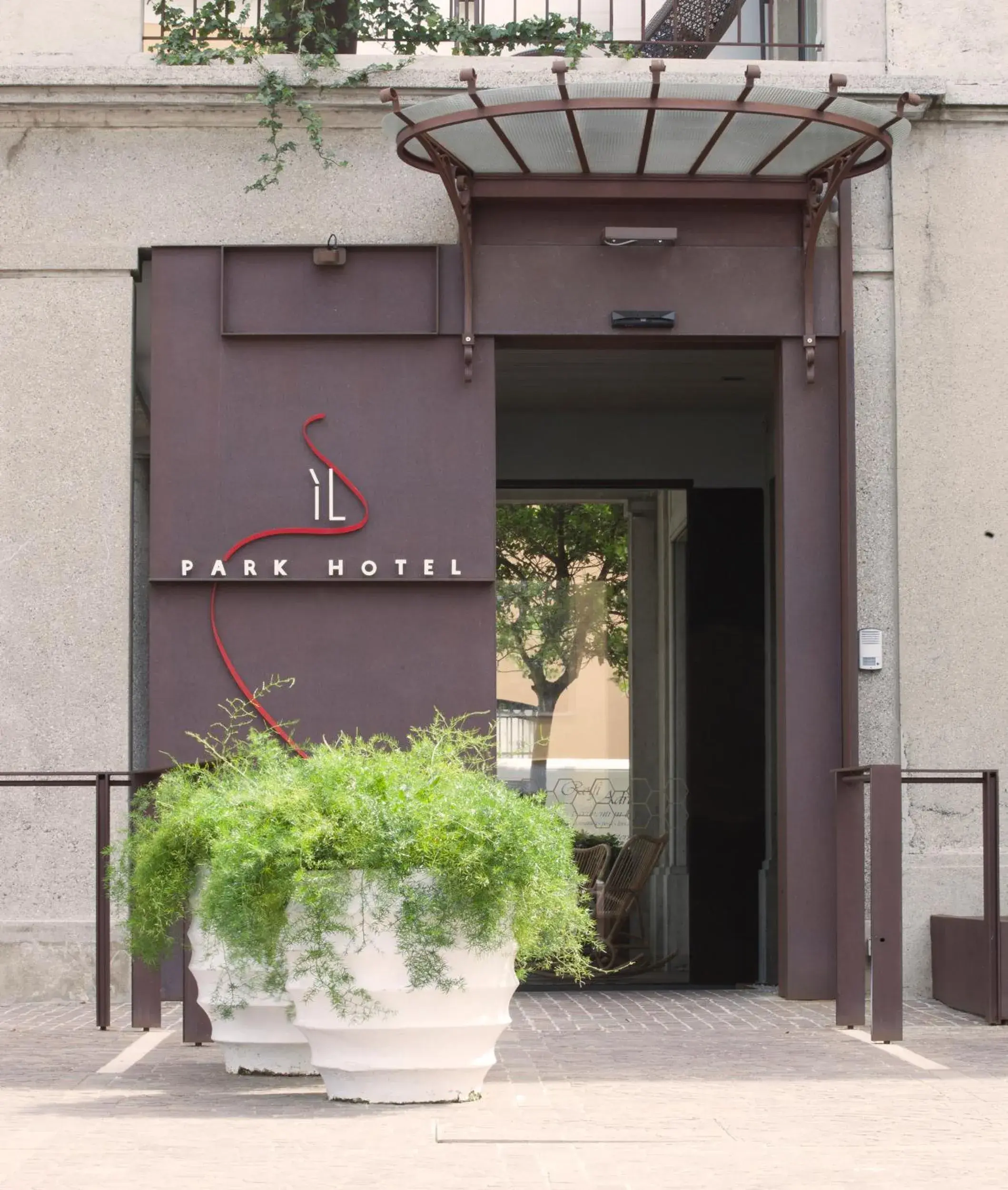 Facade/entrance in Park Hotel Facade/entrance in Park Hotel