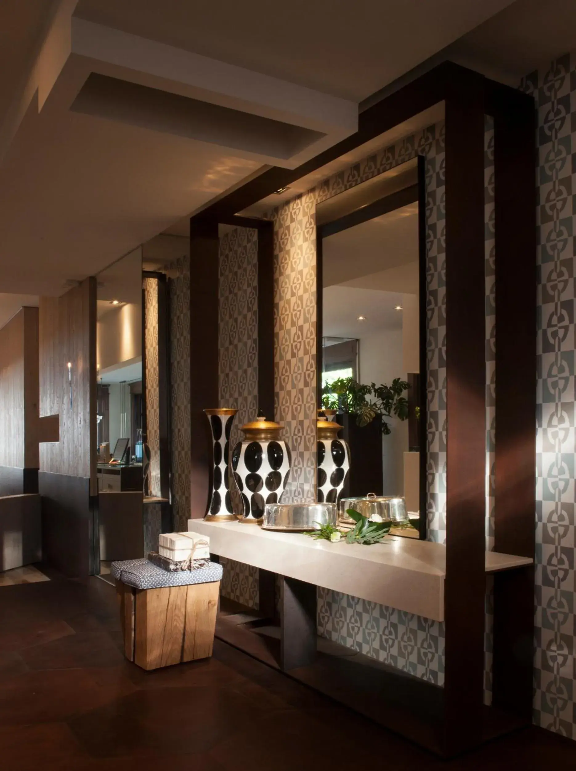 Lobby or reception in Park Hotel Lobby or reception in Park Hotel