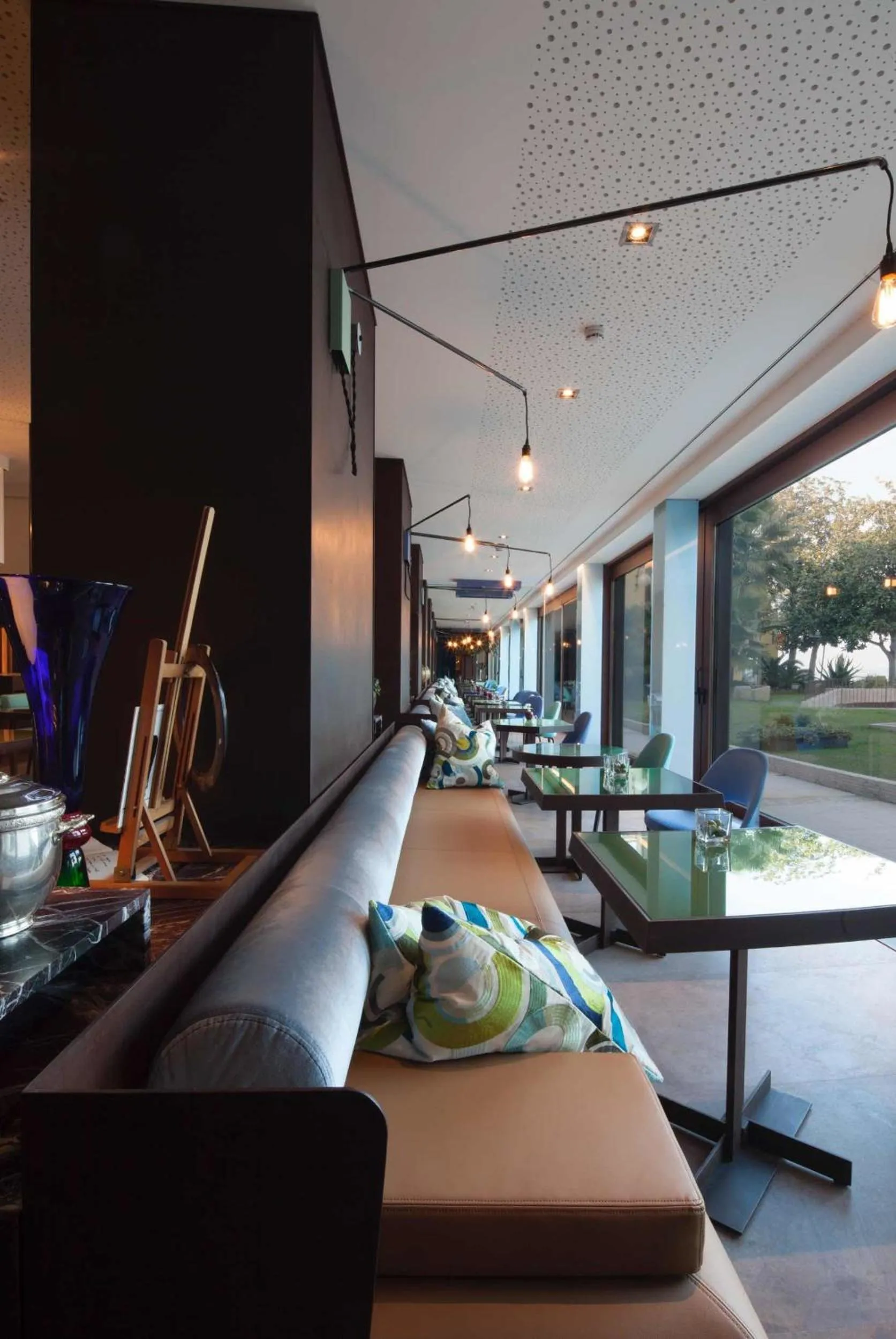 Communal lounge/ TV room in Park Hotel