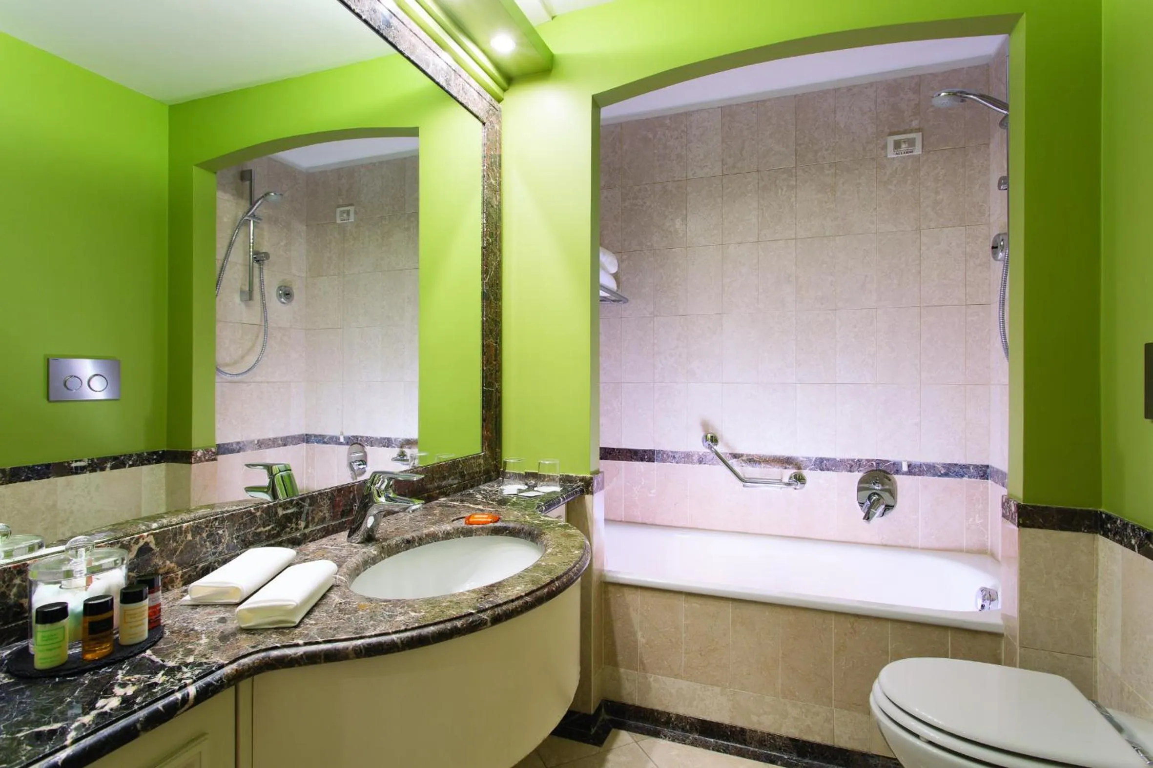 Bathroom in Hotel dei Mellini