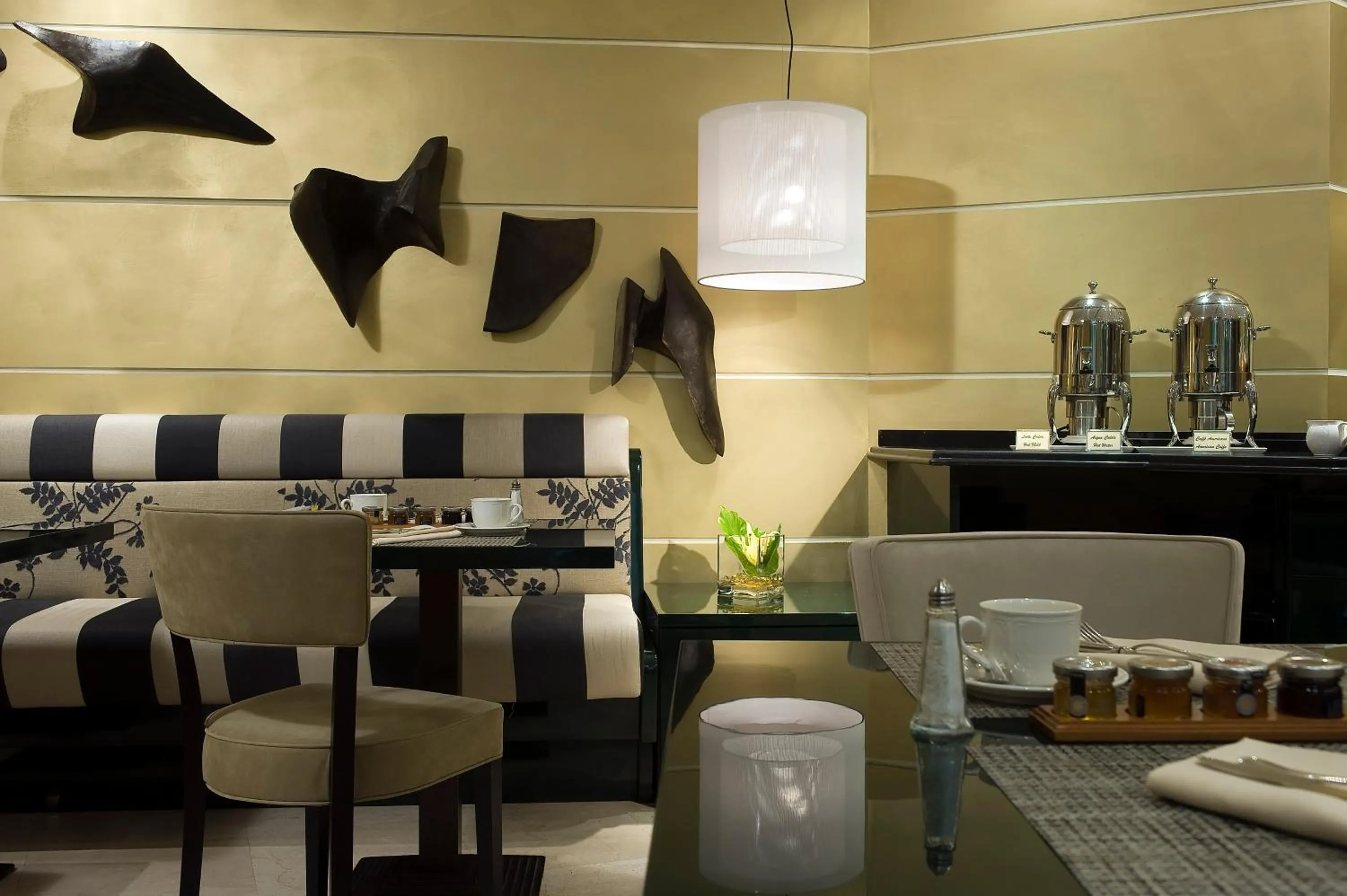 Restaurant/places to eat in Hotel dei Mellini