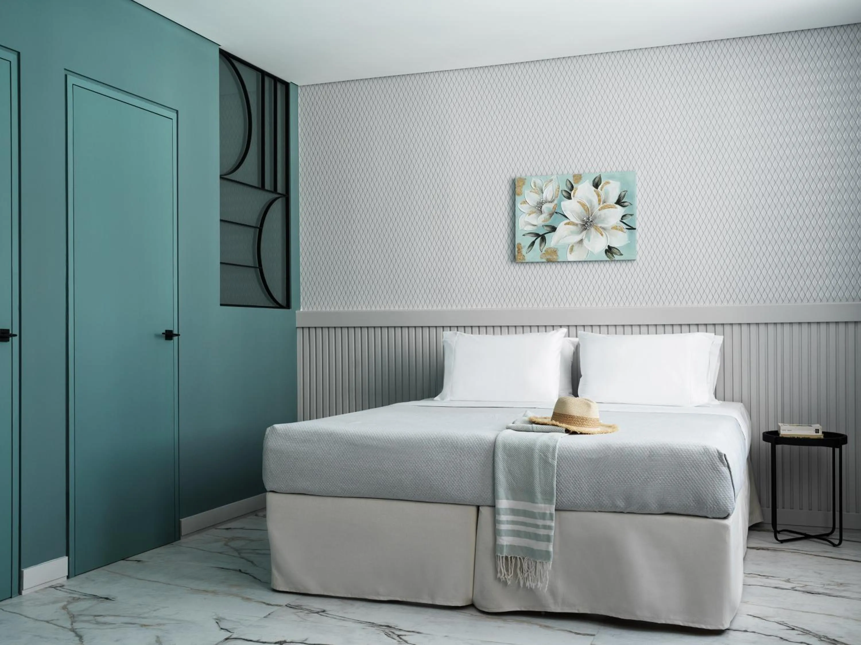 Bed in Athens City View Urban Suites