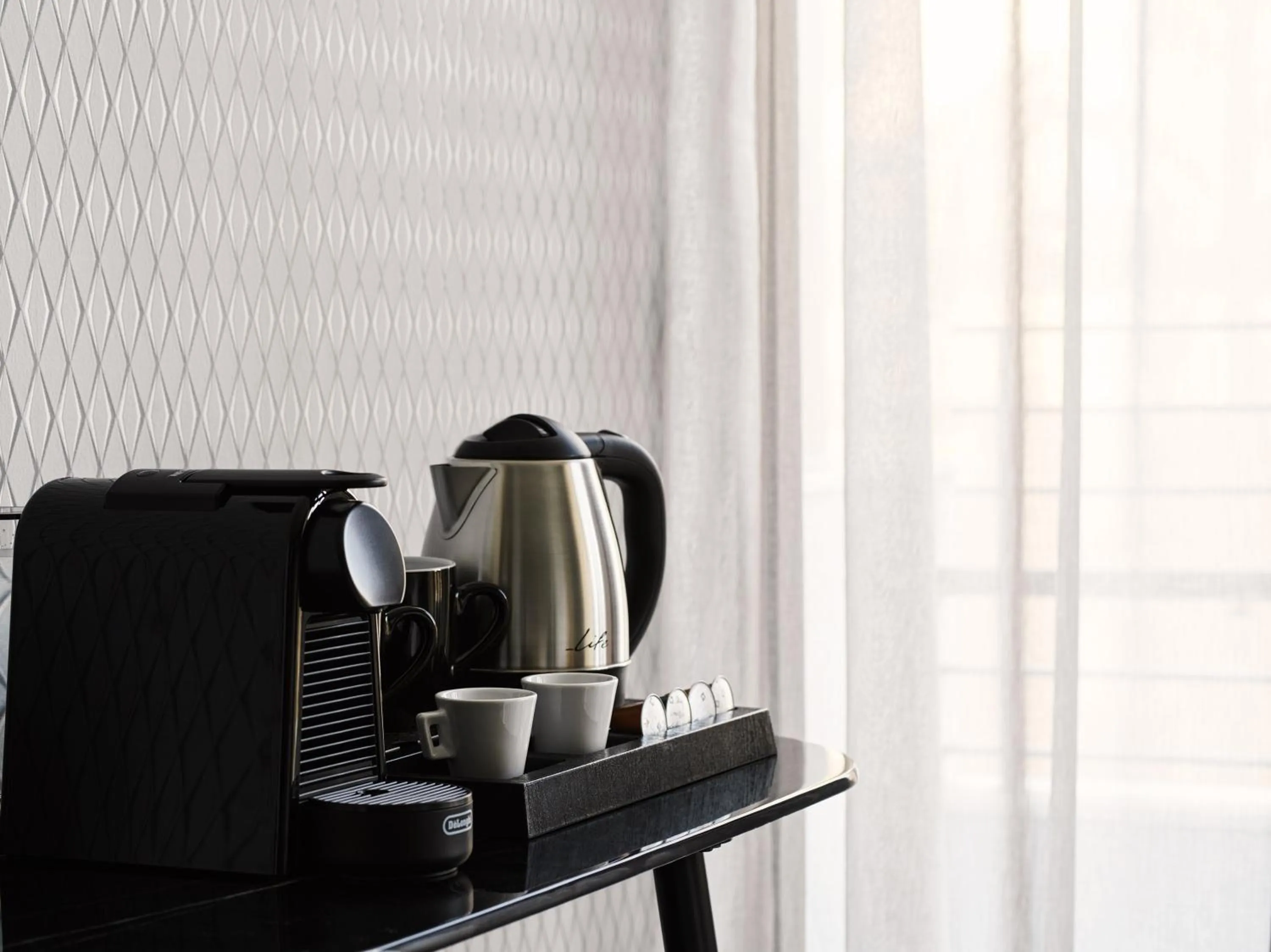 Coffee/tea facilities in Athens City View Urban Suites