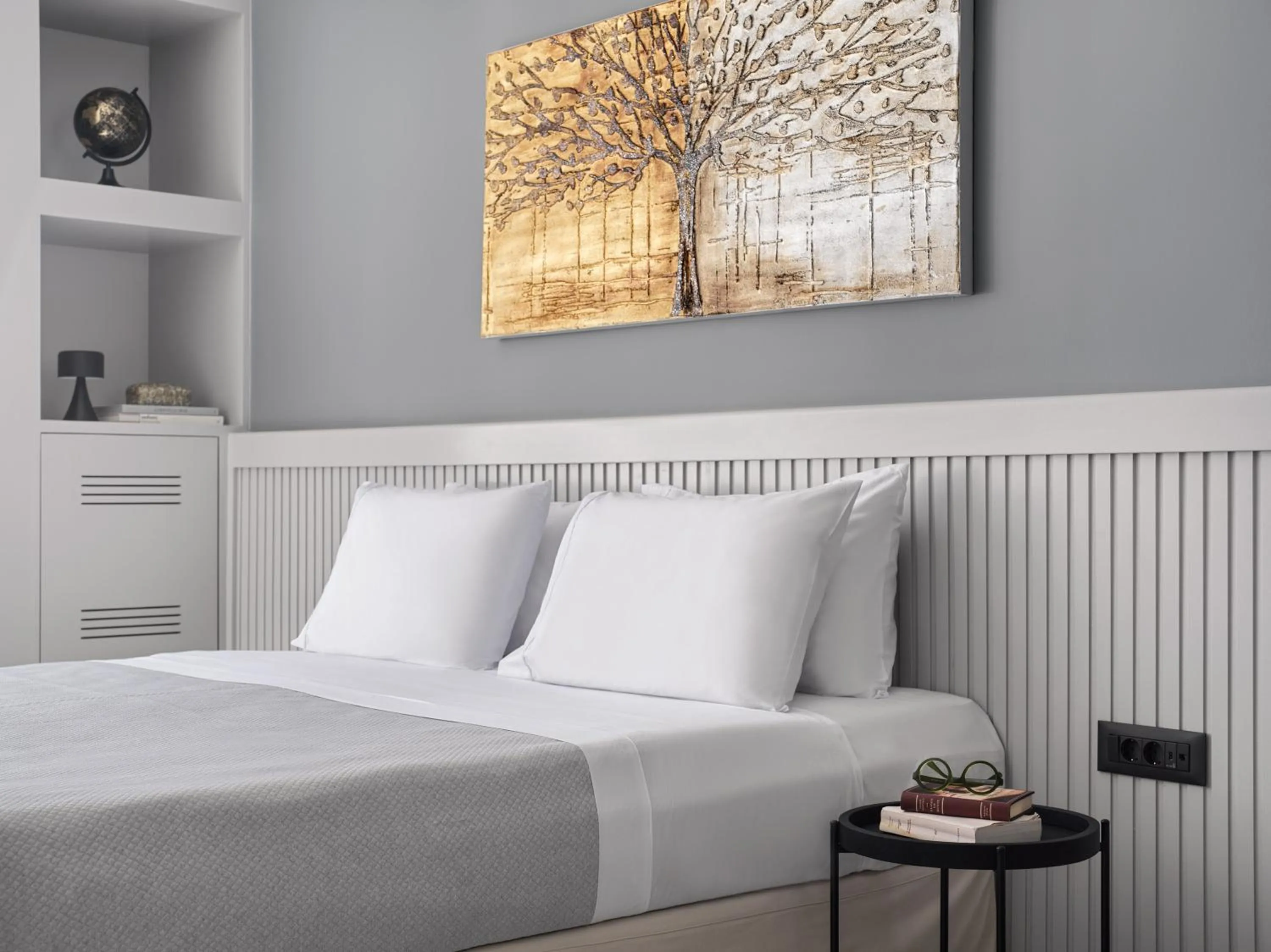 Bed in Athens City View Urban Suites