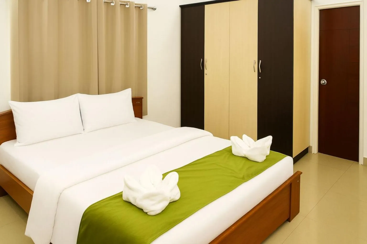 Bedroom, Bed in White Fern Stays Serviced Apartments - Gachibowli