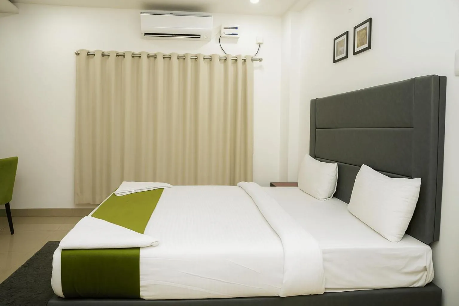 Bedroom, Bed in White Fern Stays Serviced Apartments - Gachibowli