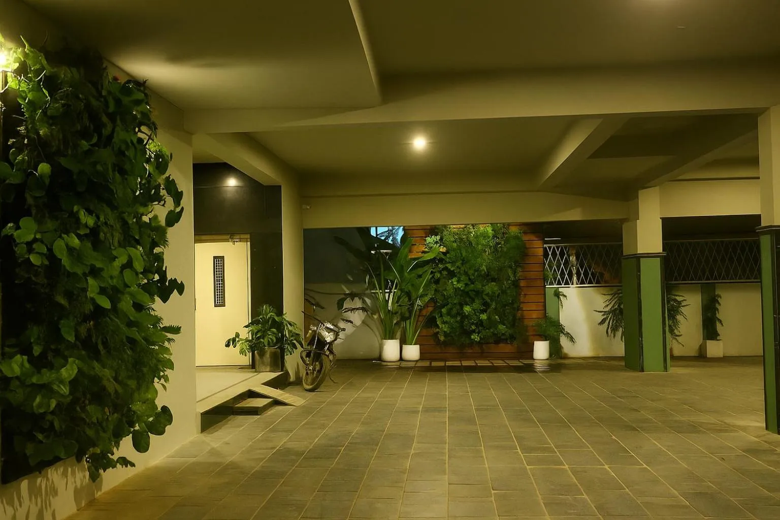 Parking in White Fern Stays Serviced Apartments - Gachibowli