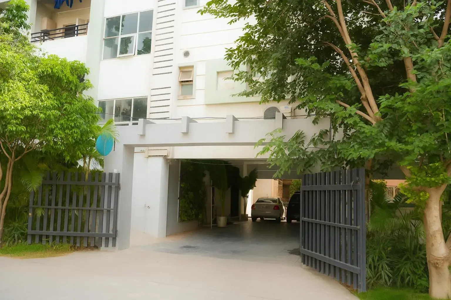 Facade/entrance in White Fern Stays Serviced Apartments - Gachibowli Facade/entrance in White Fern Stays Serviced Apartments - Gachibowli