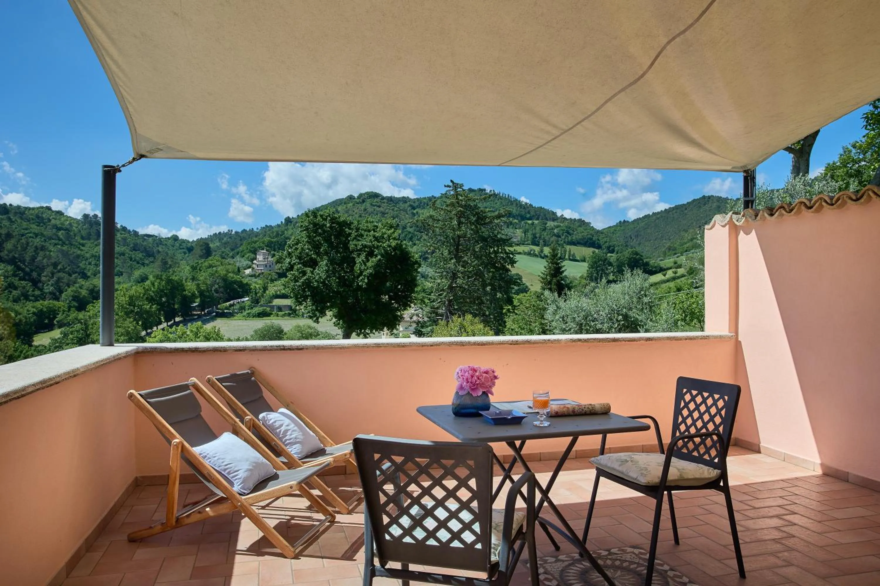 Garden view in Albergo Villa Cristina