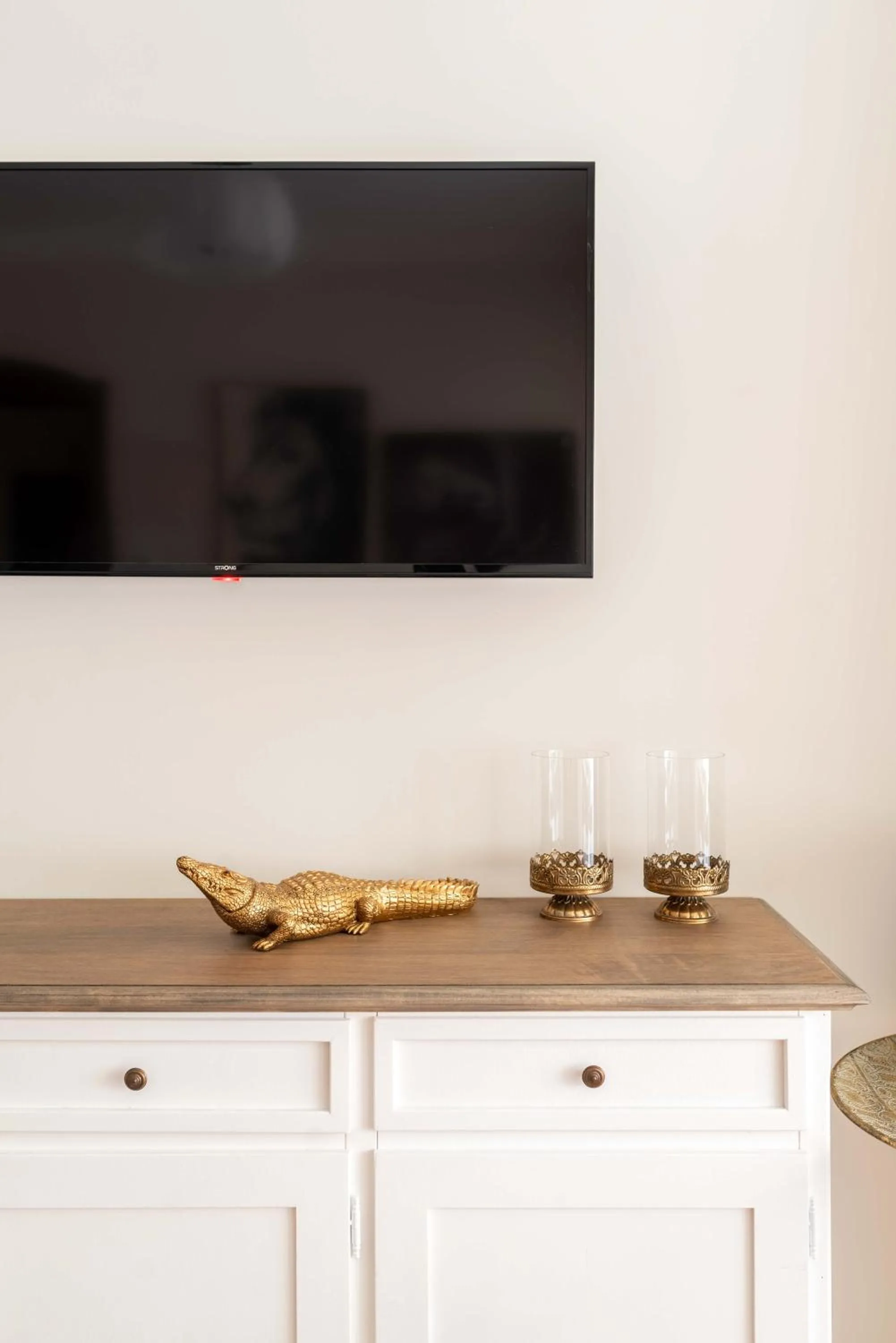 TV and multimedia in SuityRHome Campo de' Fiori