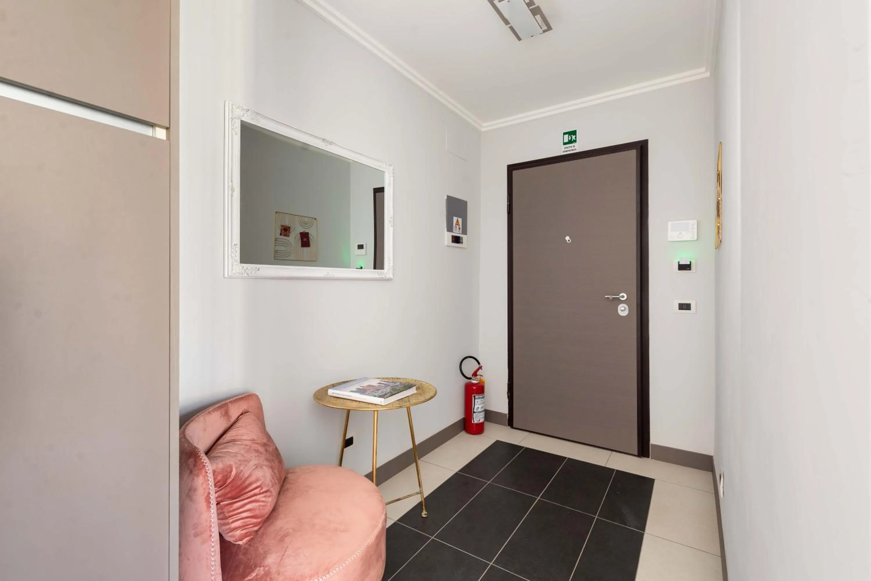 Facade/entrance in SuityRHome Campo de' Fiori