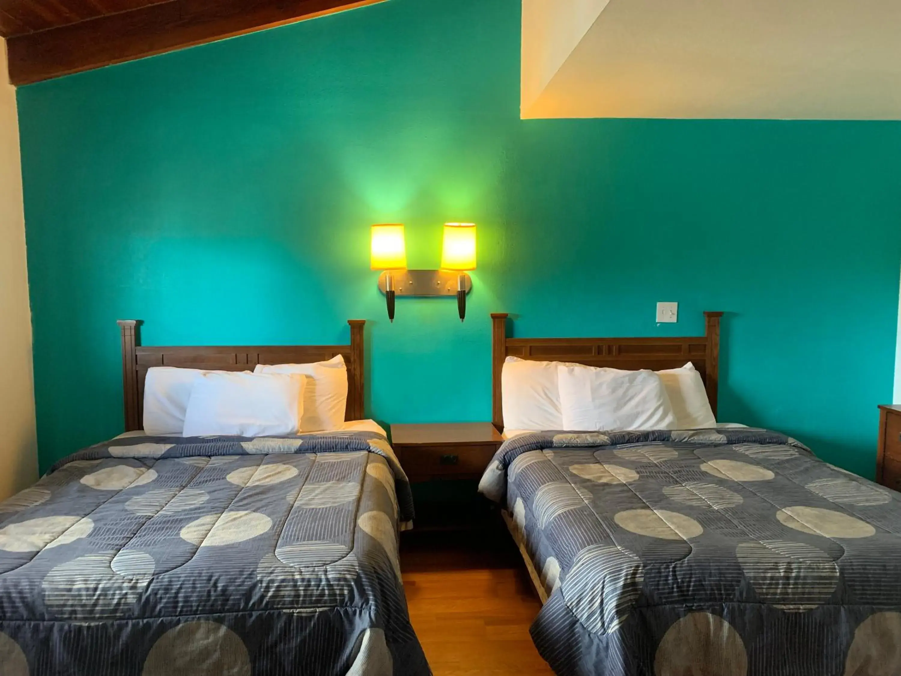 Bed in Fort Collins Inn Bed in Fort Collins Inn