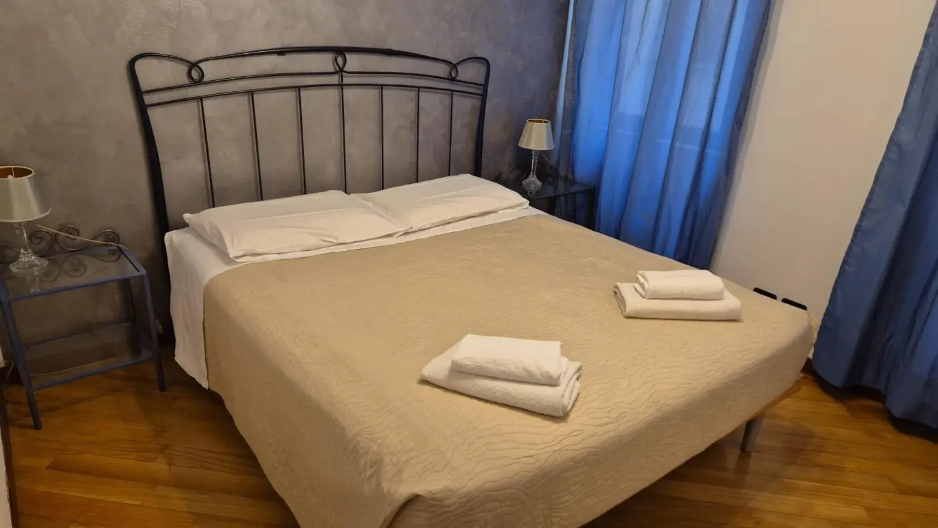 Bed in Hotel Le Tre Stazioni Bed in Hotel Le Tre Stazioni