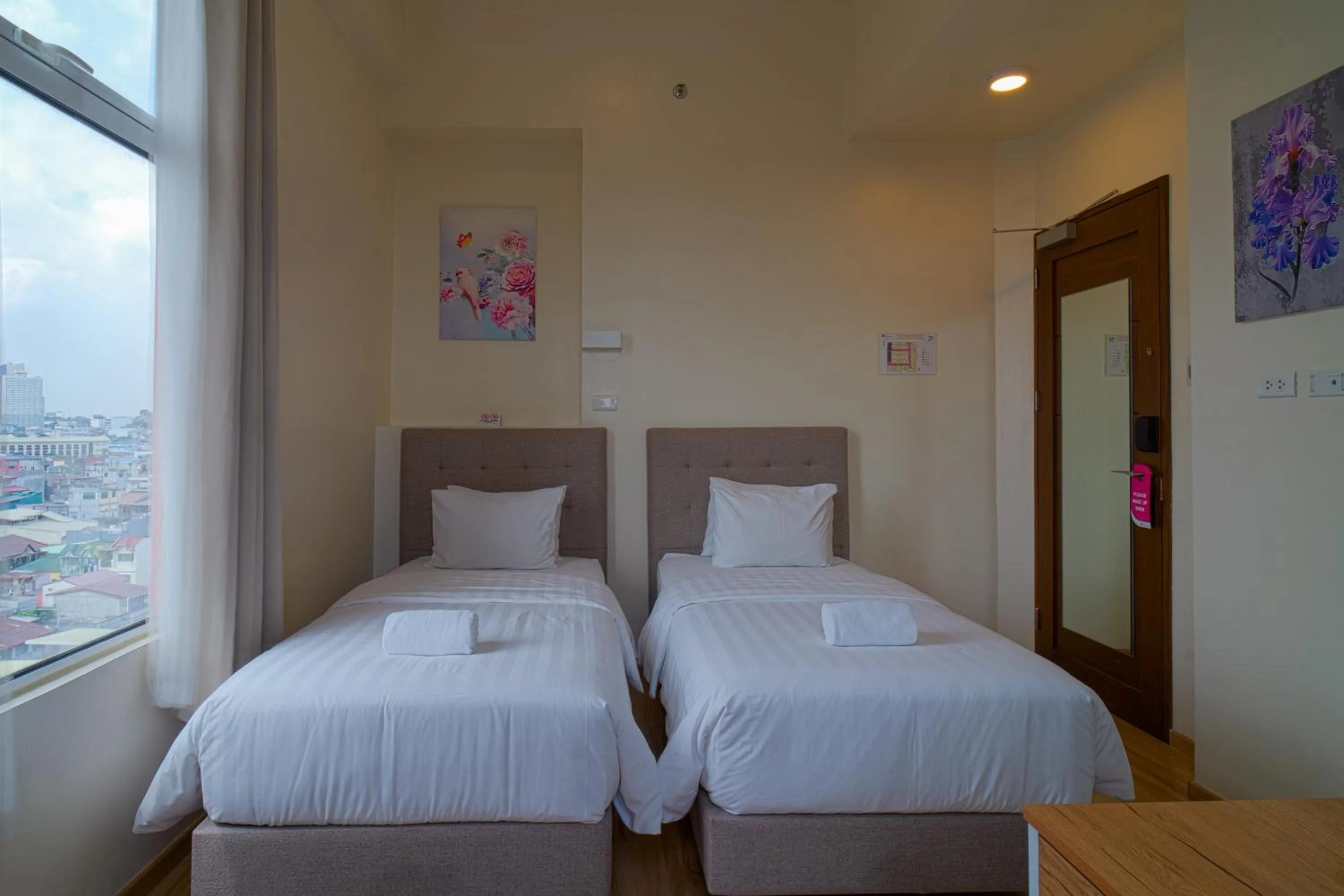 Bed in MySpace Hotel Comembo Taguig