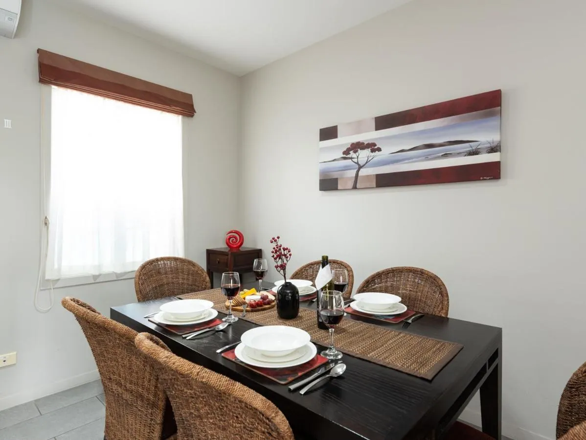 Shower in Oceanside - Paihia Waterfront Apartment