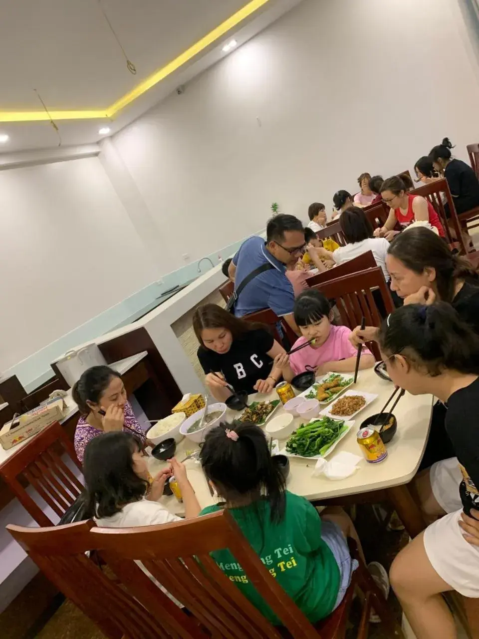 Restaurant/places to eat in SONG HONG VIEW HOTEL Restaurant/places to eat in SONG HONG VIEW HOTEL