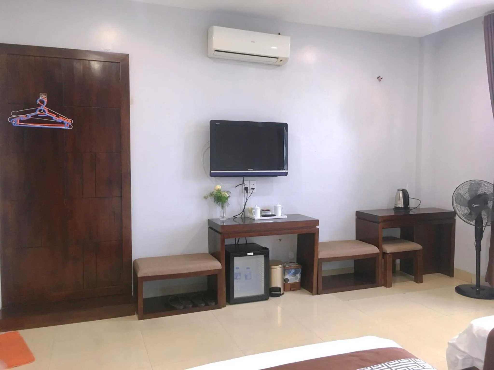 Photo of the whole room in SONG HONG VIEW HOTEL