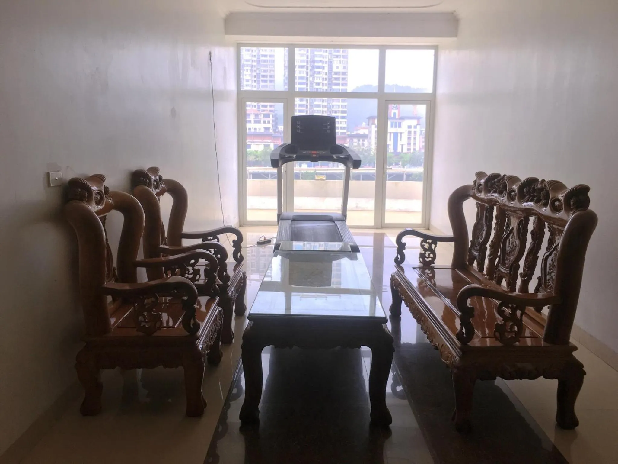 Communal lounge/ TV room in SONG HONG VIEW HOTEL