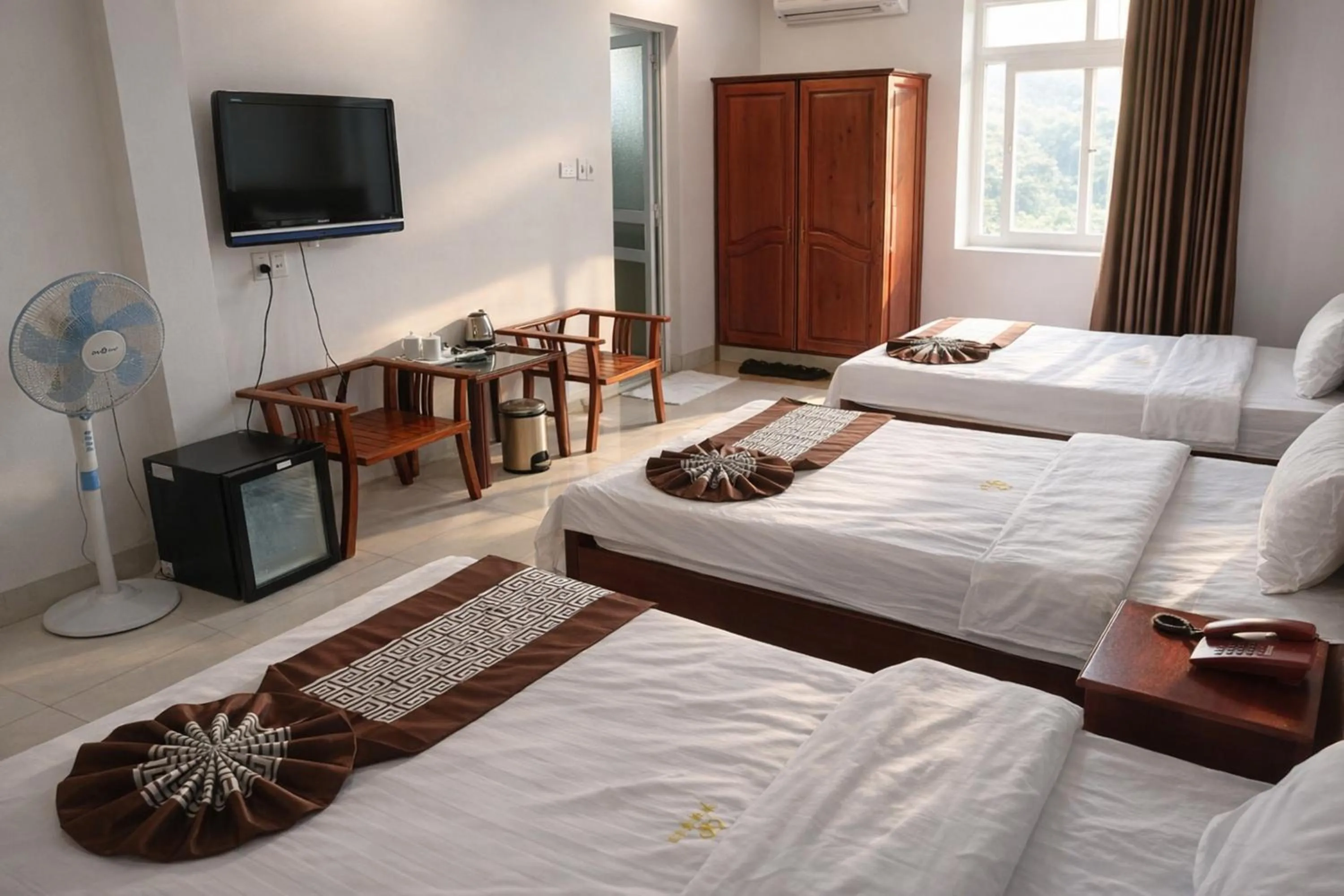 Photo of the whole room, Bed in SONG HONG VIEW HOTEL