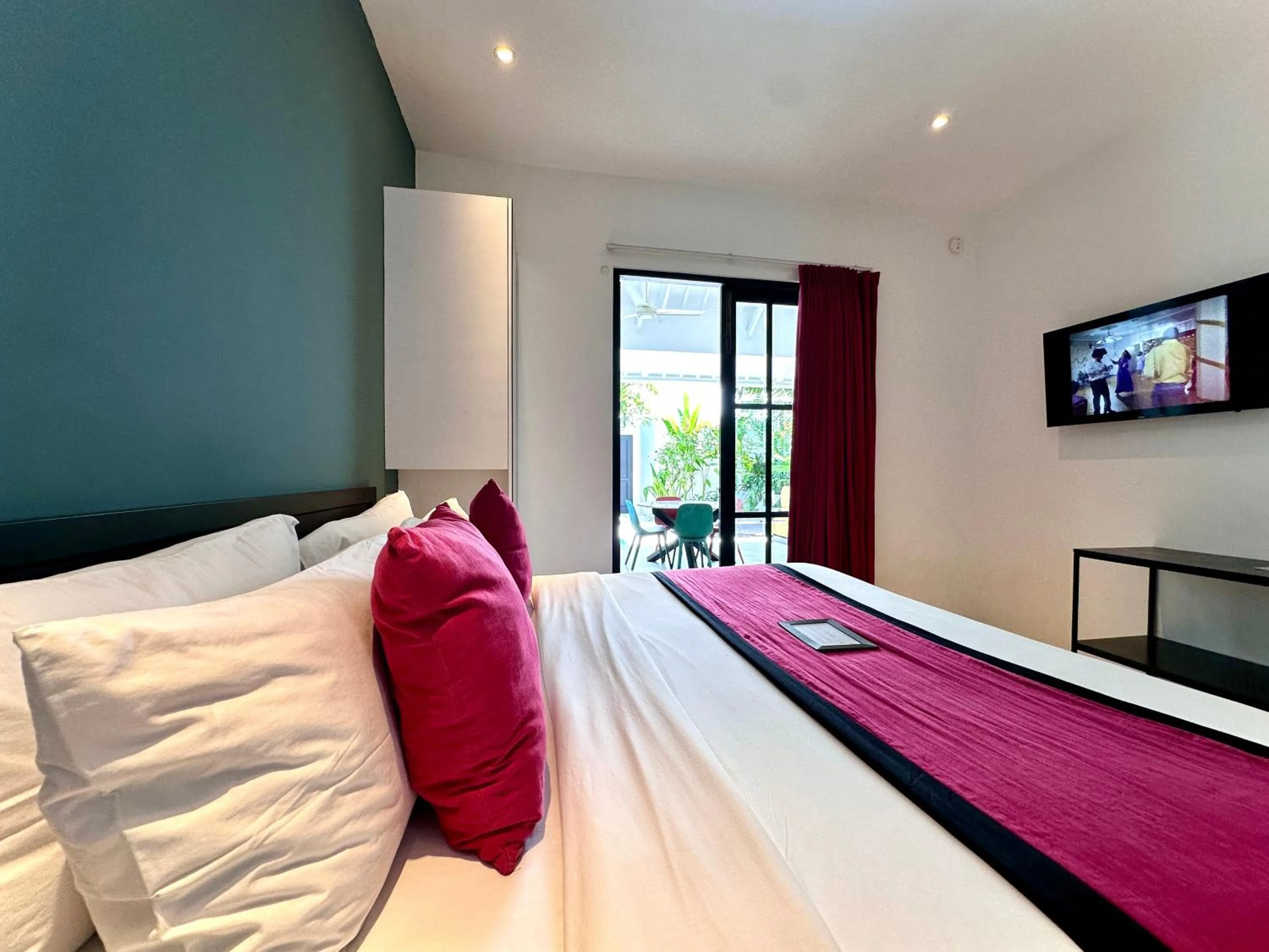 Bed in Villa Harris Canggu