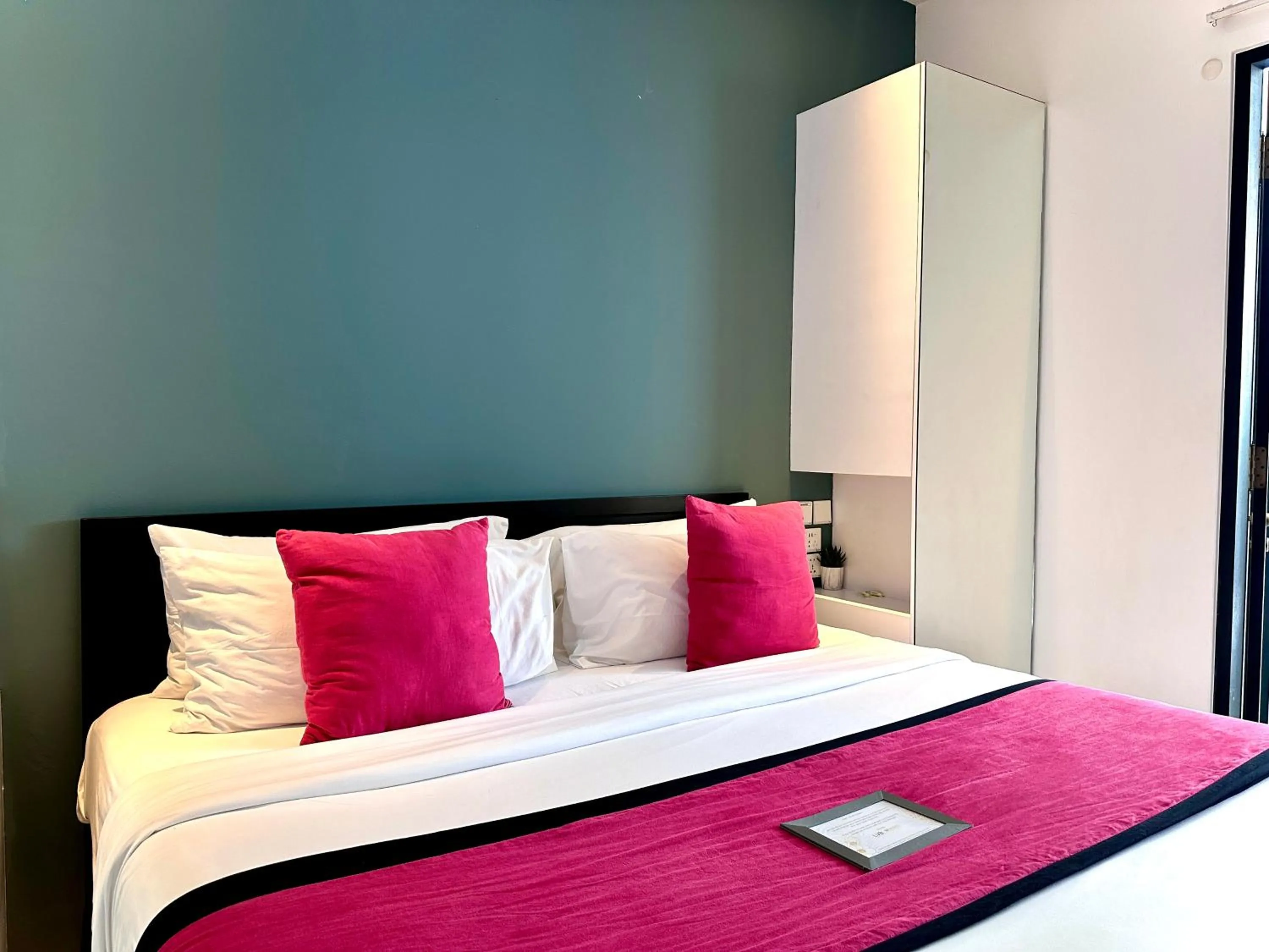 Bed in Villa Harris Canggu