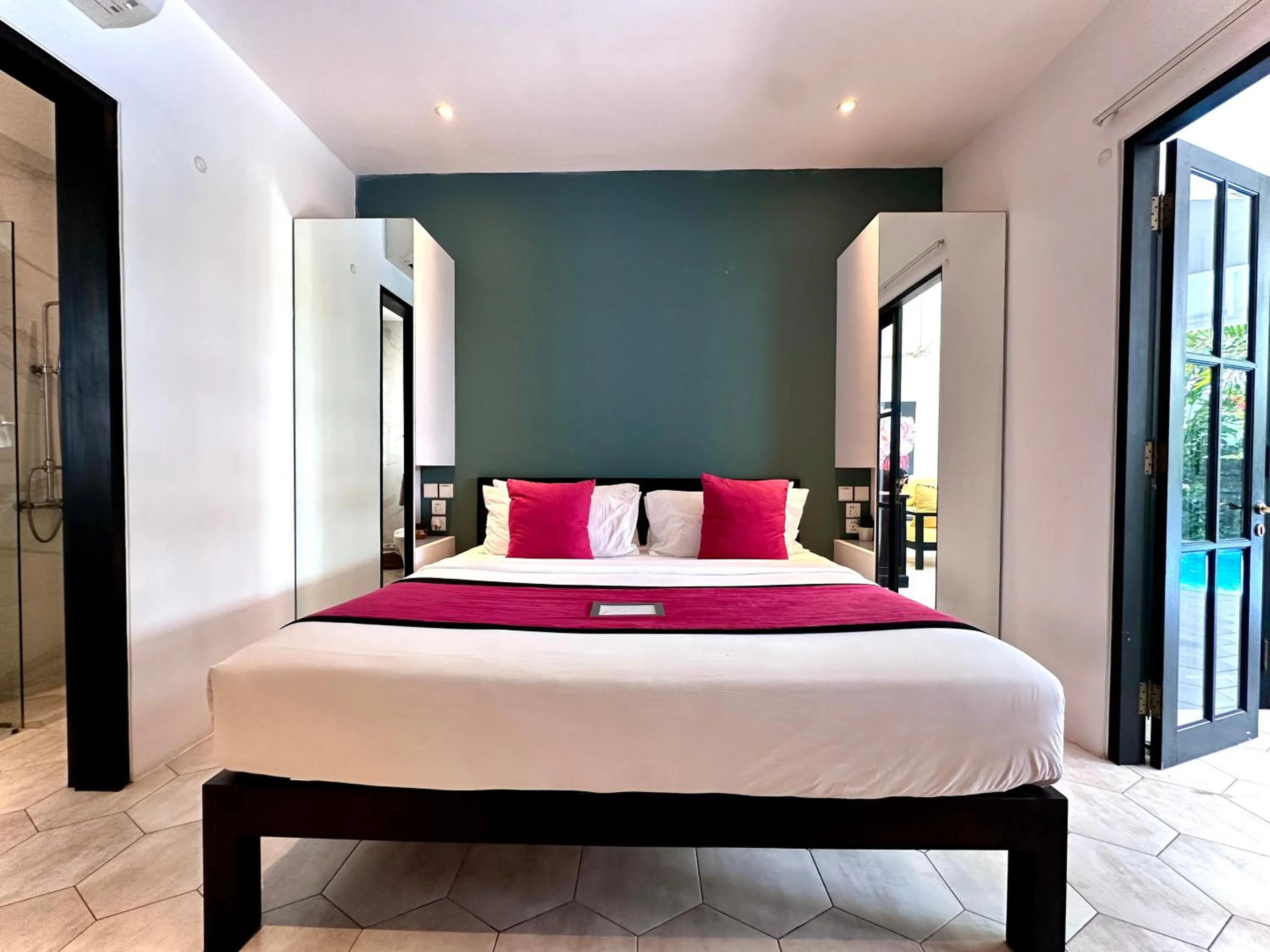 Bed in Villa Harris Canggu