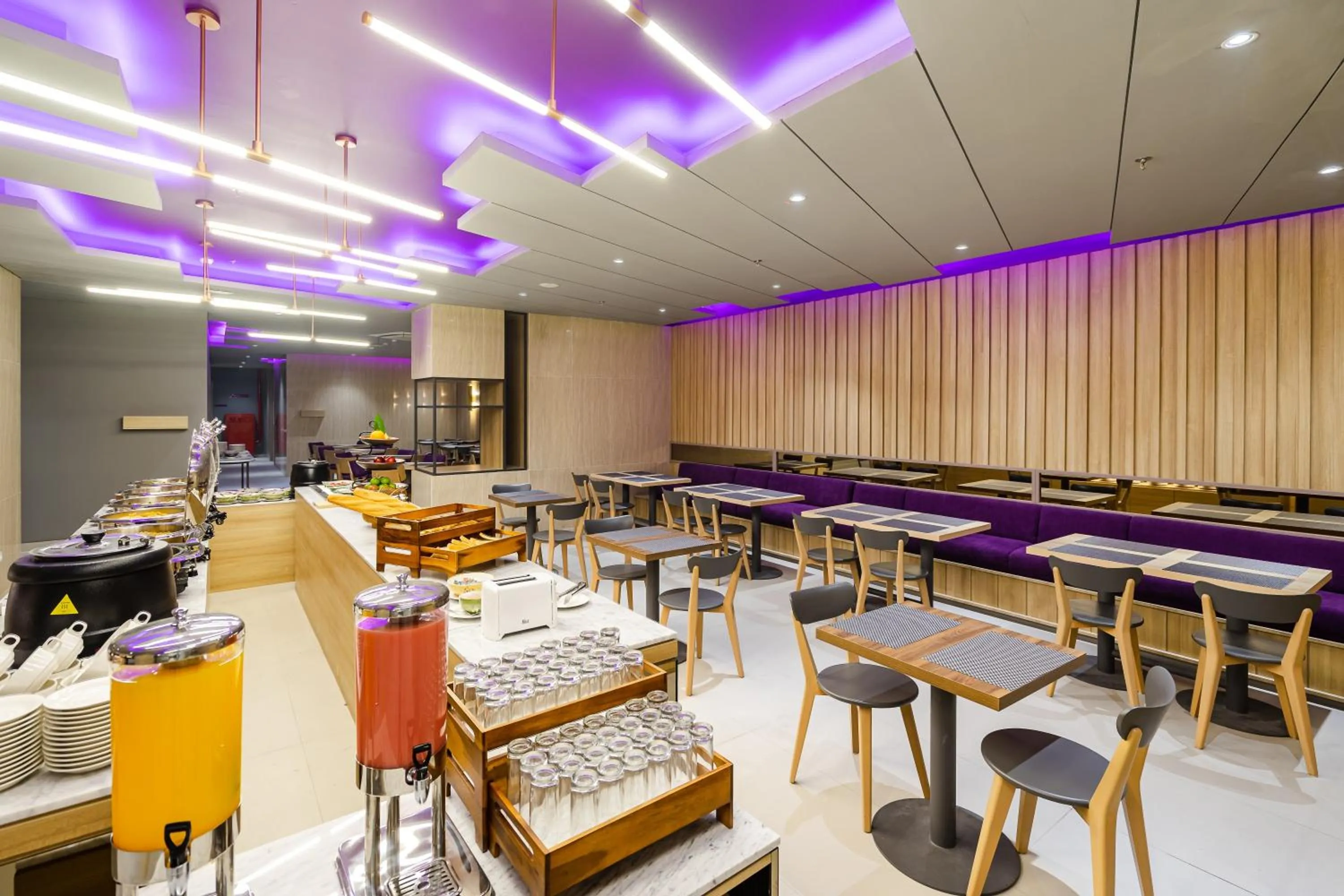 Restaurant/places to eat in Quest Prime Pemuda - Semarang