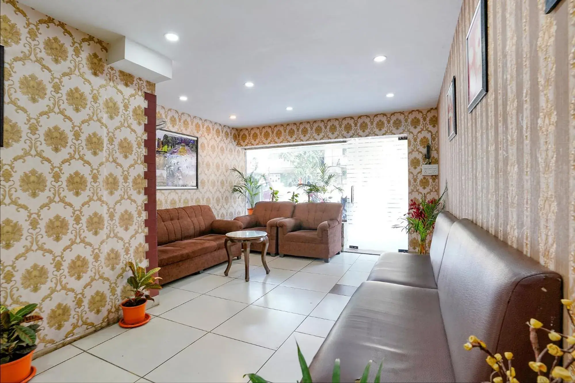 Lobby or reception in FabHotel Gargi Deluxe Lobby or reception in FabHotel Gargi Deluxe