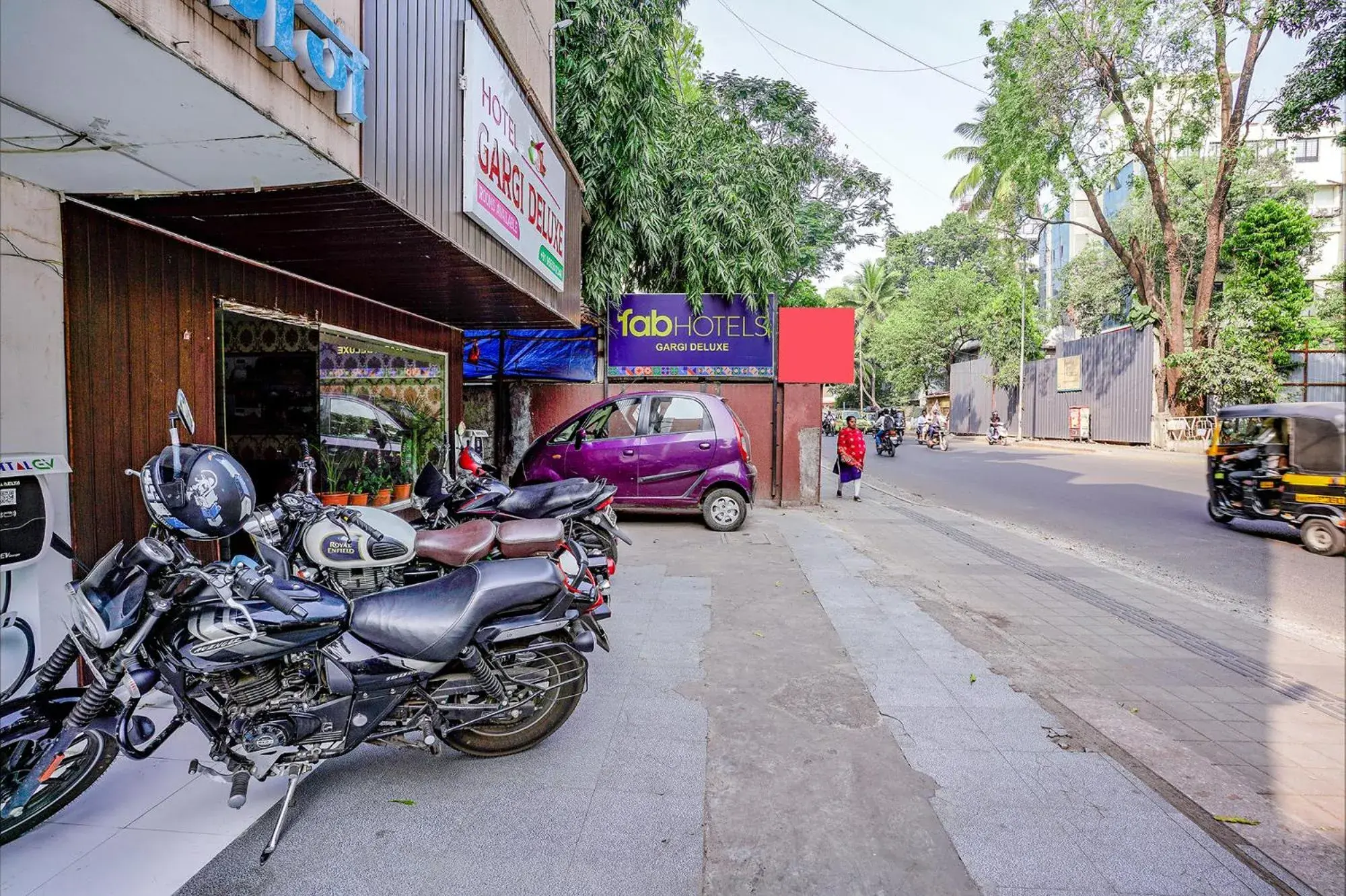 Facade/entrance in FabHotel Gargi Deluxe Facade/entrance in FabHotel Gargi Deluxe