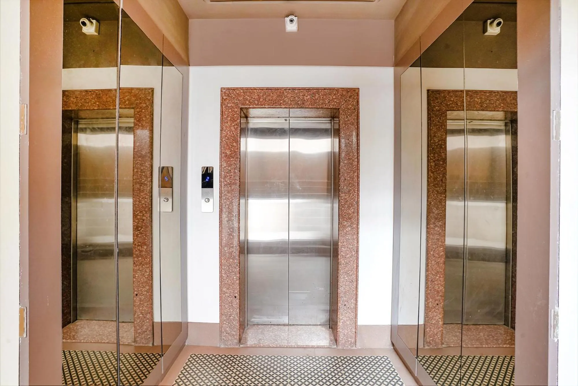 elevator in FabHotel Gargi Deluxe