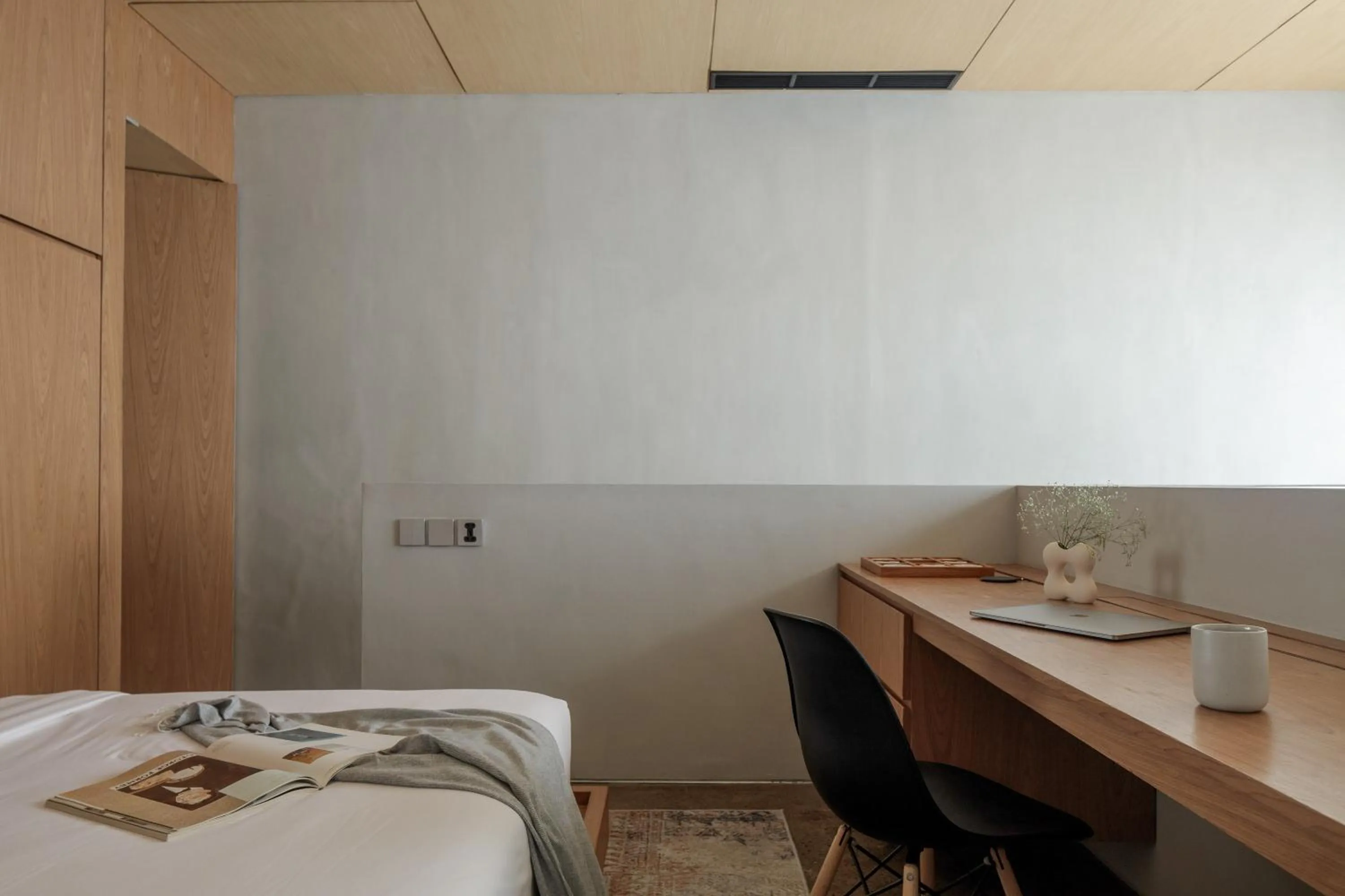 Property building, Bed in OXO Townhouses Berawa Canggu